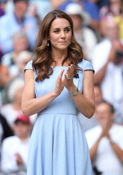 Duchesse de Cambridge, assiste à la journée de la finale masculine des championnats de tennis le 14 juillet. | Photo : Getty Images