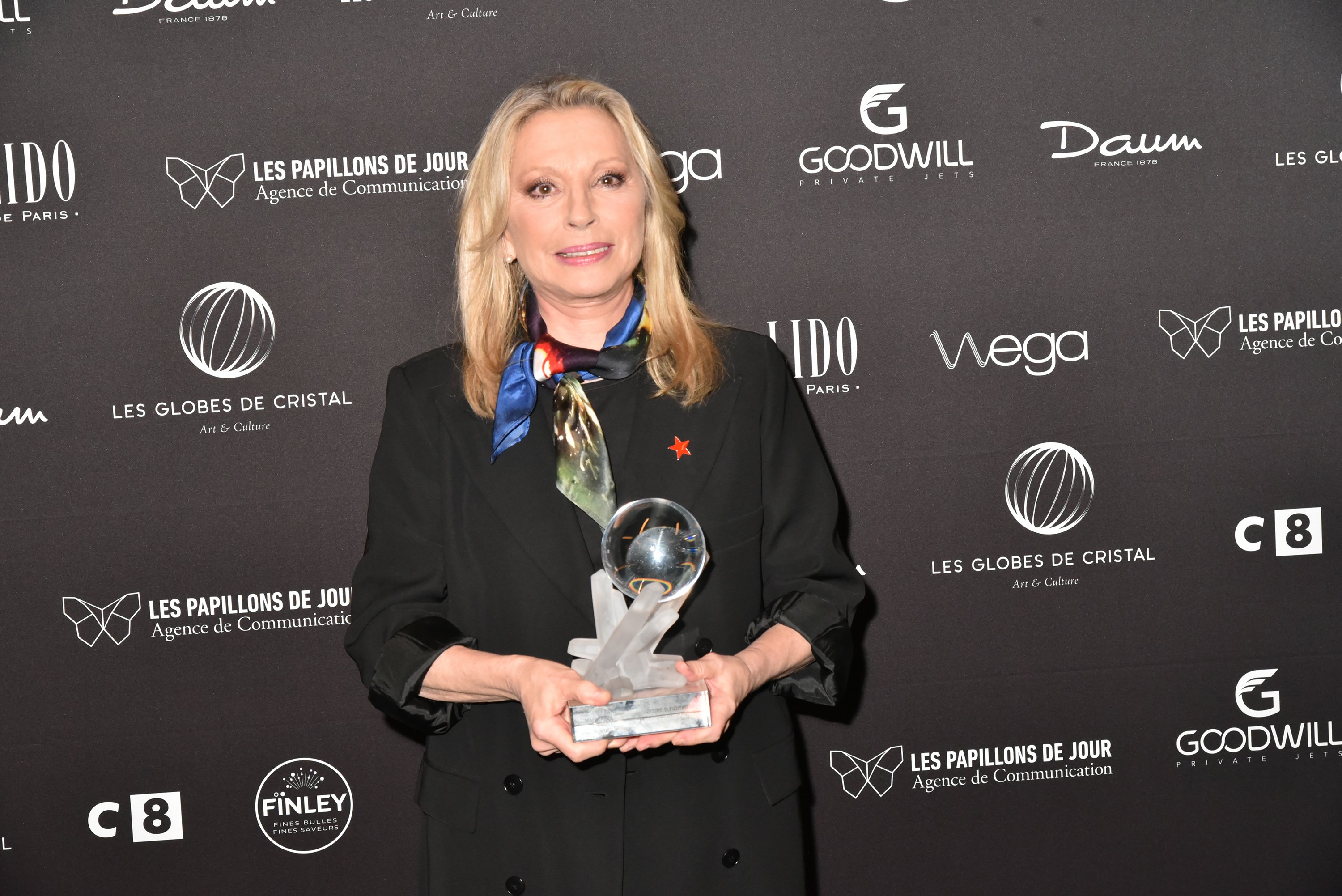Véronique Sanson à la 11ème cérémonie des Globes de Cristal Awards au Lido le 30 janvier 2017 à Paris, France | Photo : Getty Images