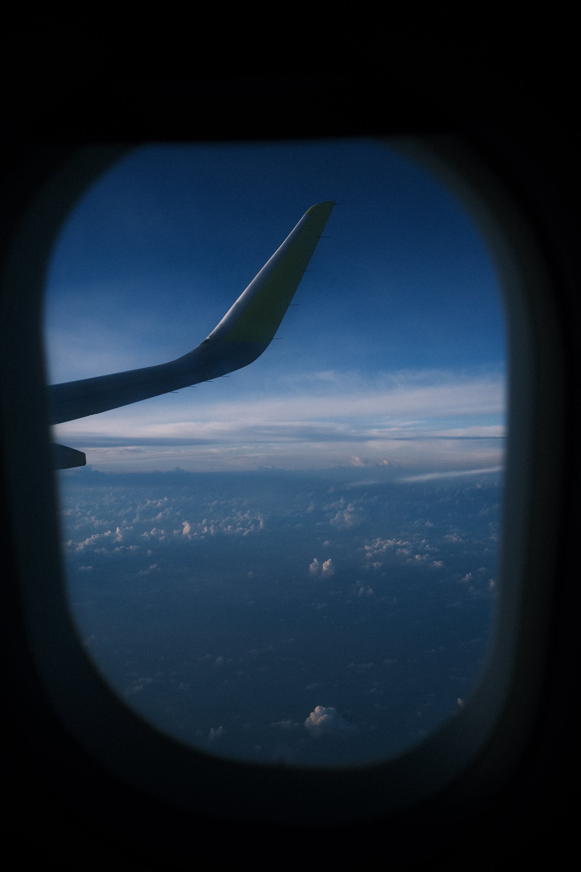 Vue d'un hublot d'avion | Source : Pexels