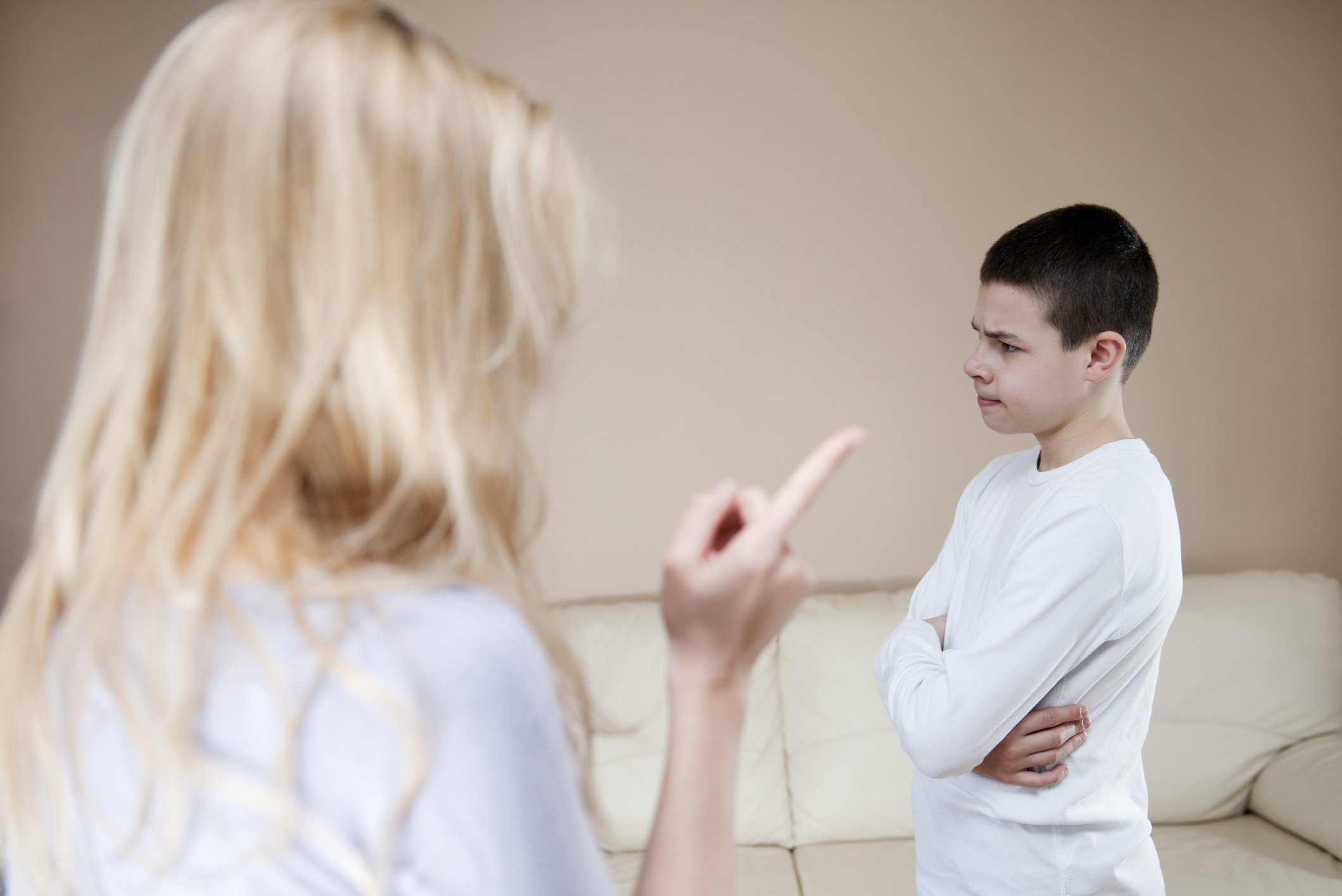 Juliet était furieuse contre son fils d'être ami avec Sabrina. | Photo : Getty Images