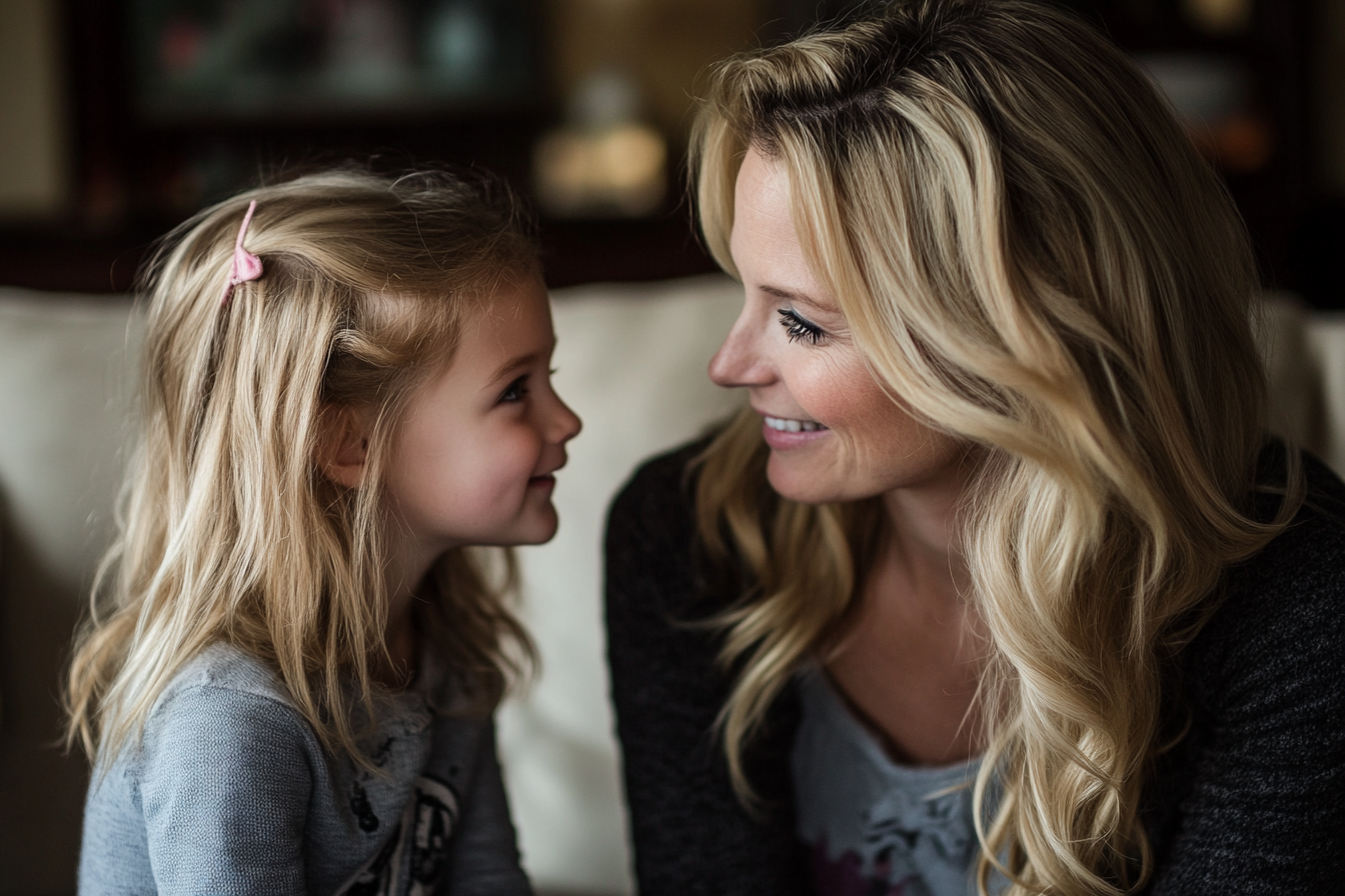 Une femme qui sourit à sa fille | Source : Midjourney