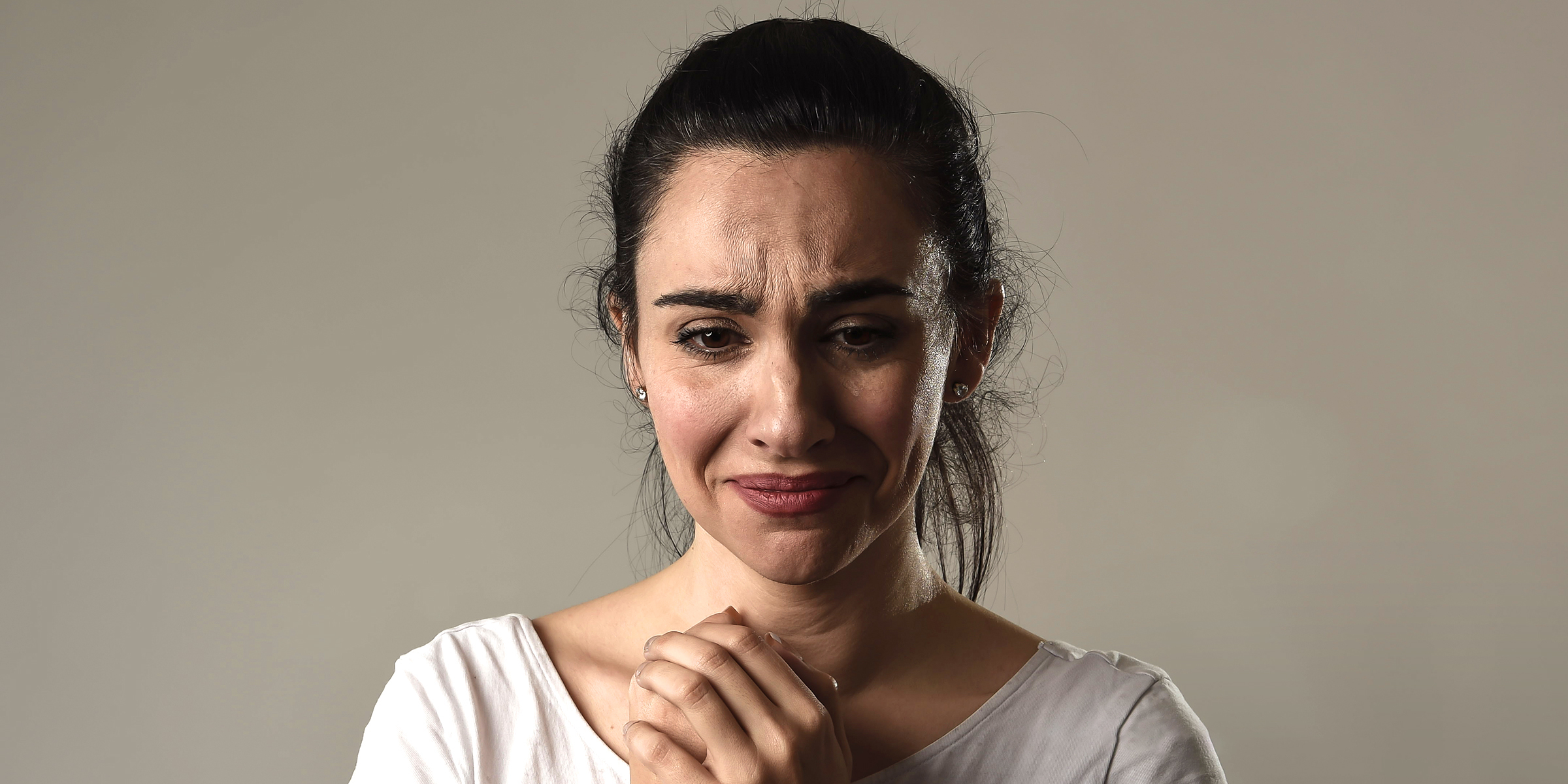Femme en larmes | Source : Shutterstock