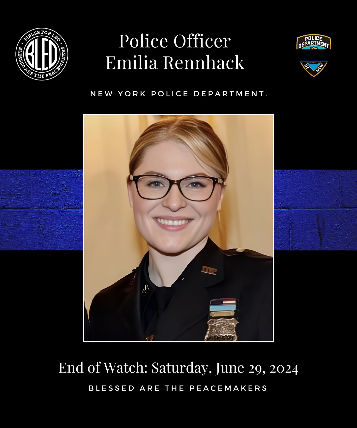 Officier Emilia Rennhack | Source : Facebook / Bibles pour les agents chargés de l'application de la loi.