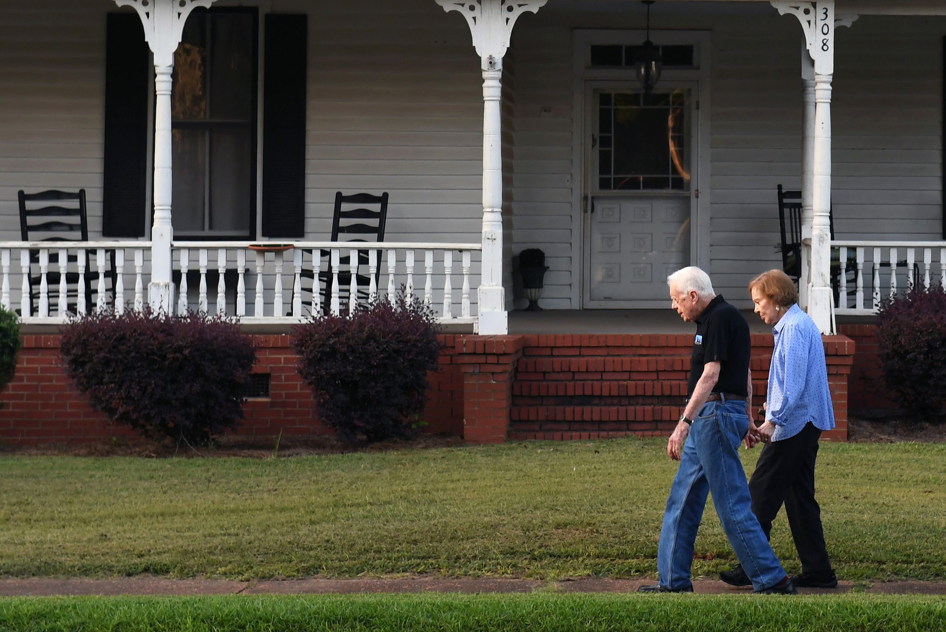 L'ancien président américain Jimmy Carter et l'ancienne première dame américaine Rosalynn Carter repérés à Plains, en Géorgie, le 4 août 2018 | Source : Getty Images