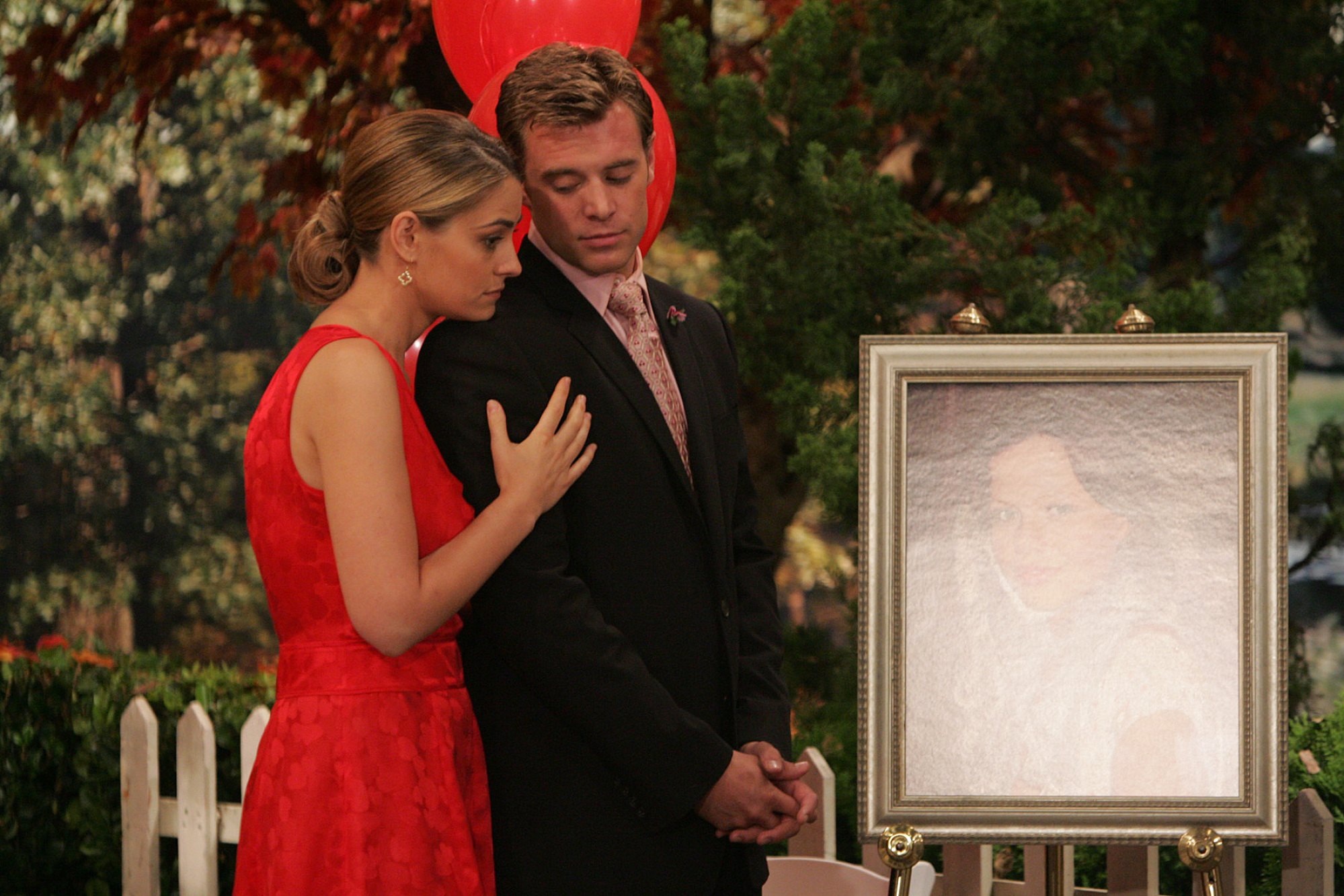 Clementine Ford et Billy Miller dans un épisode des "Feux de l'amour" en 2009 | Source : Getty Images