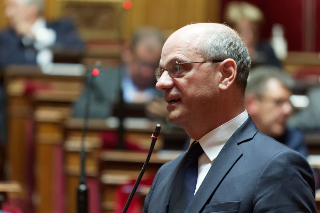 Jean-Michel Blanquer s'exprime lors de la séance des questions au gouvernement par les sénateurs le 17 juin 2020 à Paris, France. | Photo : Getty Images