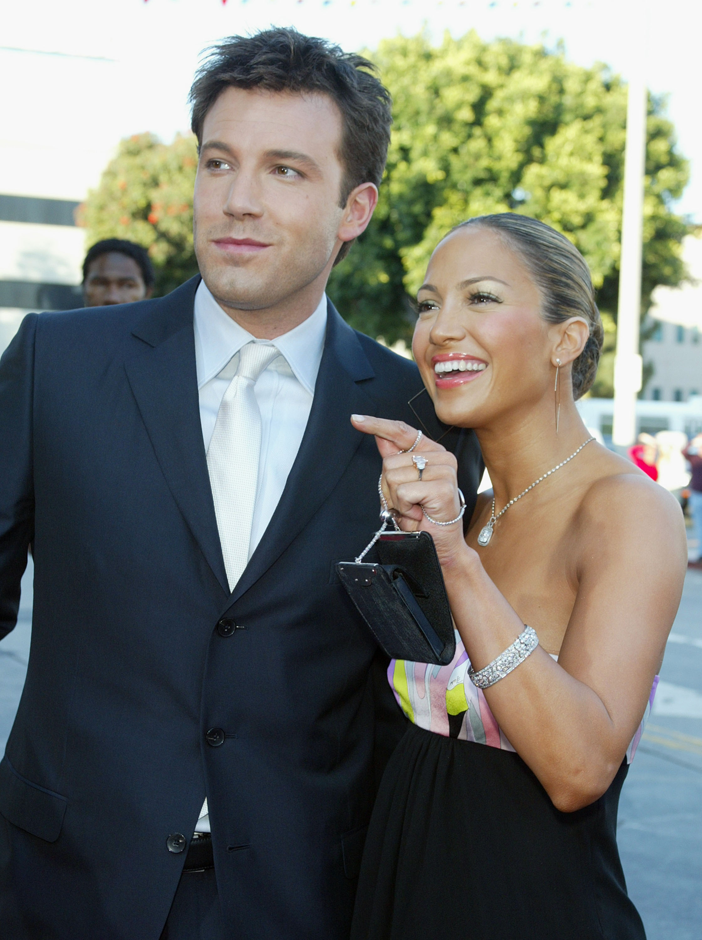 Ben Affleck et Jennifer Lopez à la première de "Daredevil" à Los Angeles le 9 février 2003 | Source : Getty Images