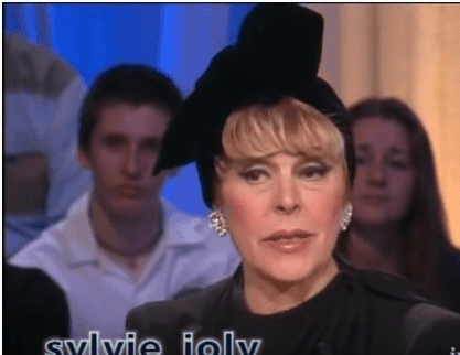 Sylvie Joly "J'étais à l'école avec Bernadette Chirac" | Archive INA/Youtube