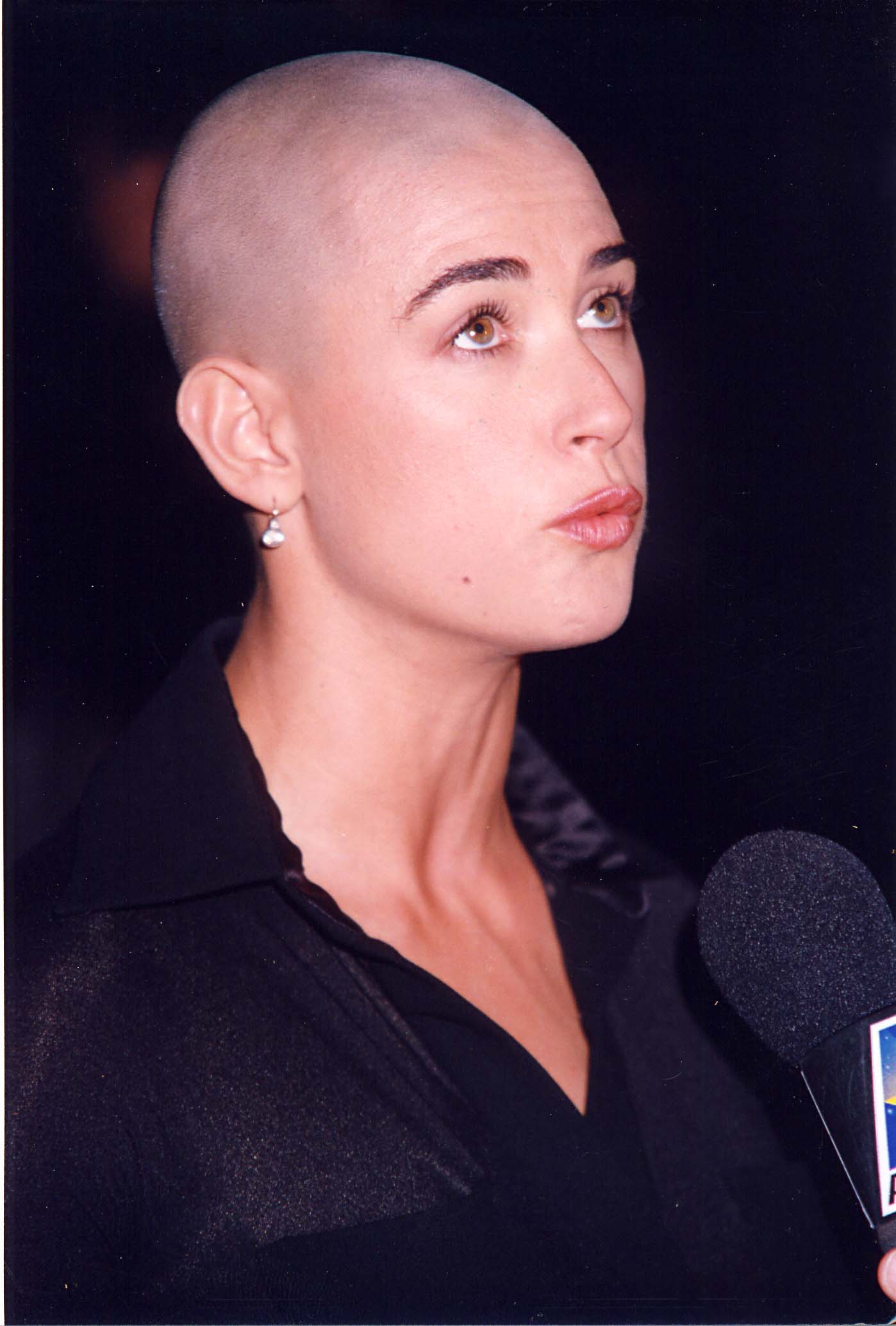 Demi Moore lors de la première de "If These Walls Could Talk" de HBO à Los Angeles, Californie, le 7 septembre 1996 | Source : Getty Images