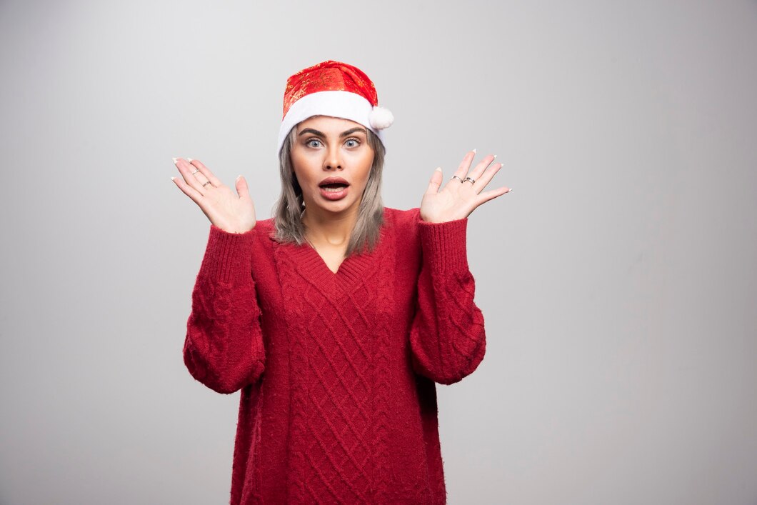 Une femme choquée portant un chapeau de fête | Source : Pexels