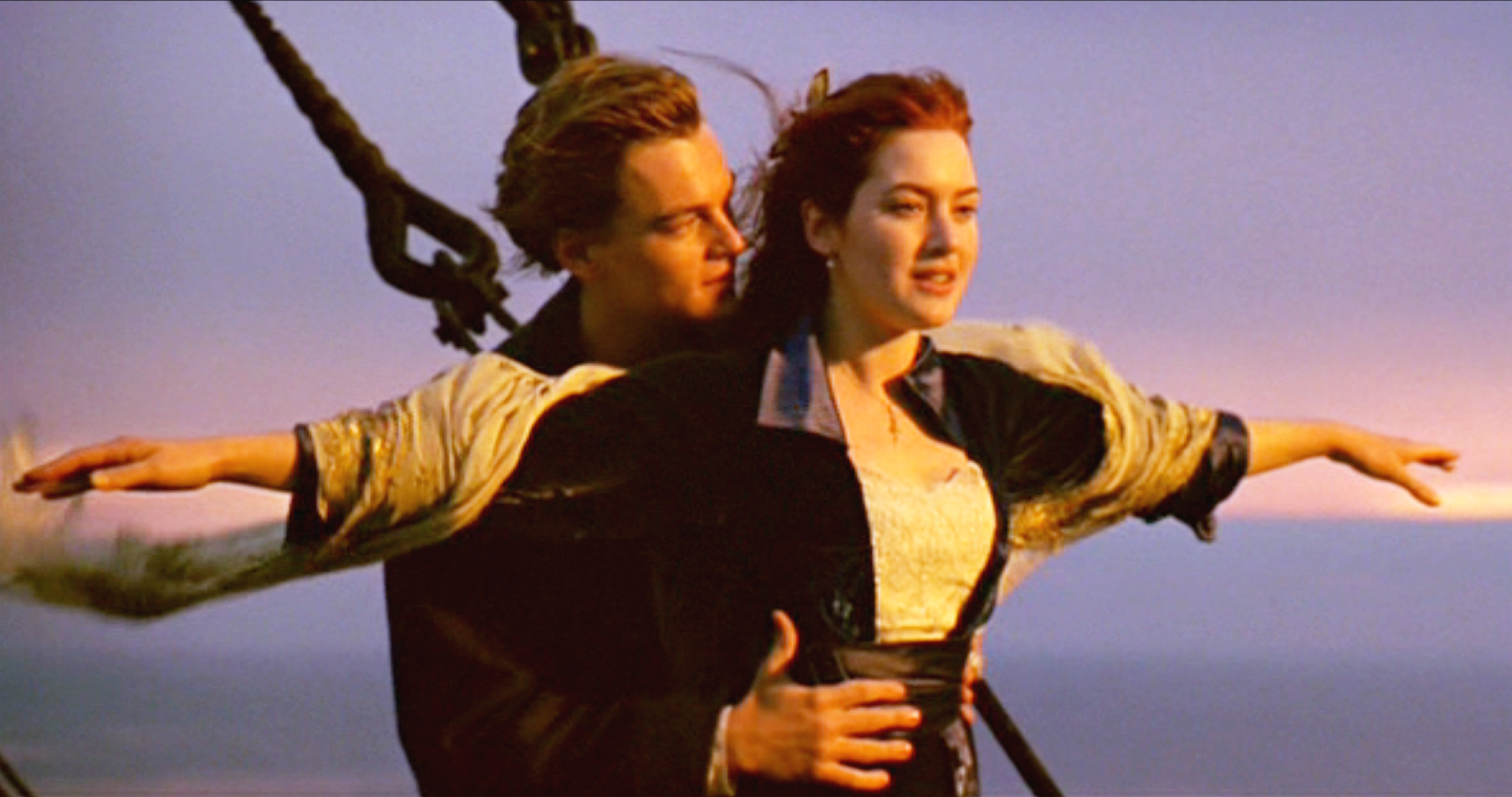 Leonardo DiCaprio dans le rôle de Jack et Kate Winslet dans celui de Rose dans le film "Titanic" en 1997 | Source : Getty Images