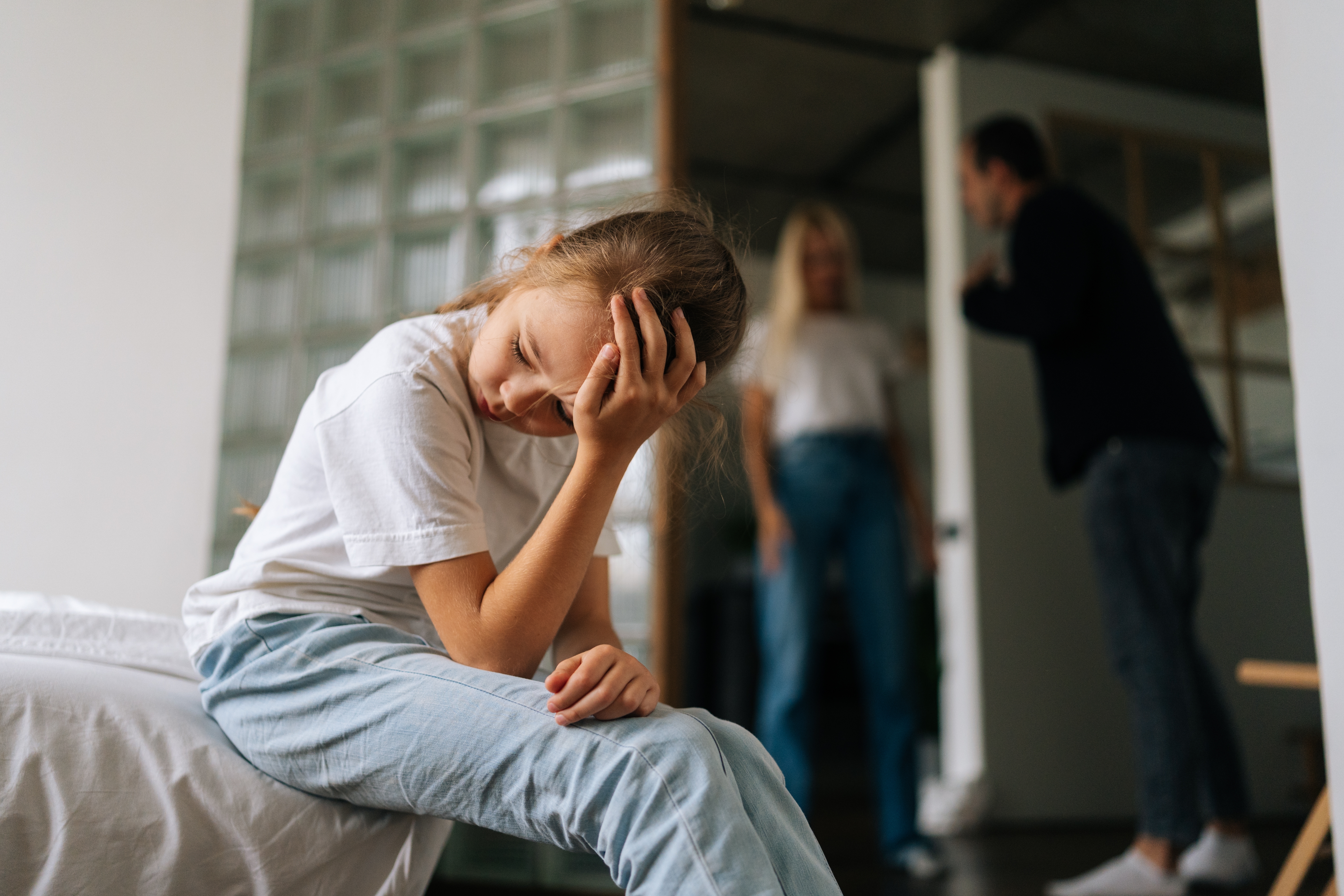 L'homme a connu des hauts et des bas en ce qui concerne ses beaux-enfants, mais il a tout de même accepté son destin. | Source : Shutterstock