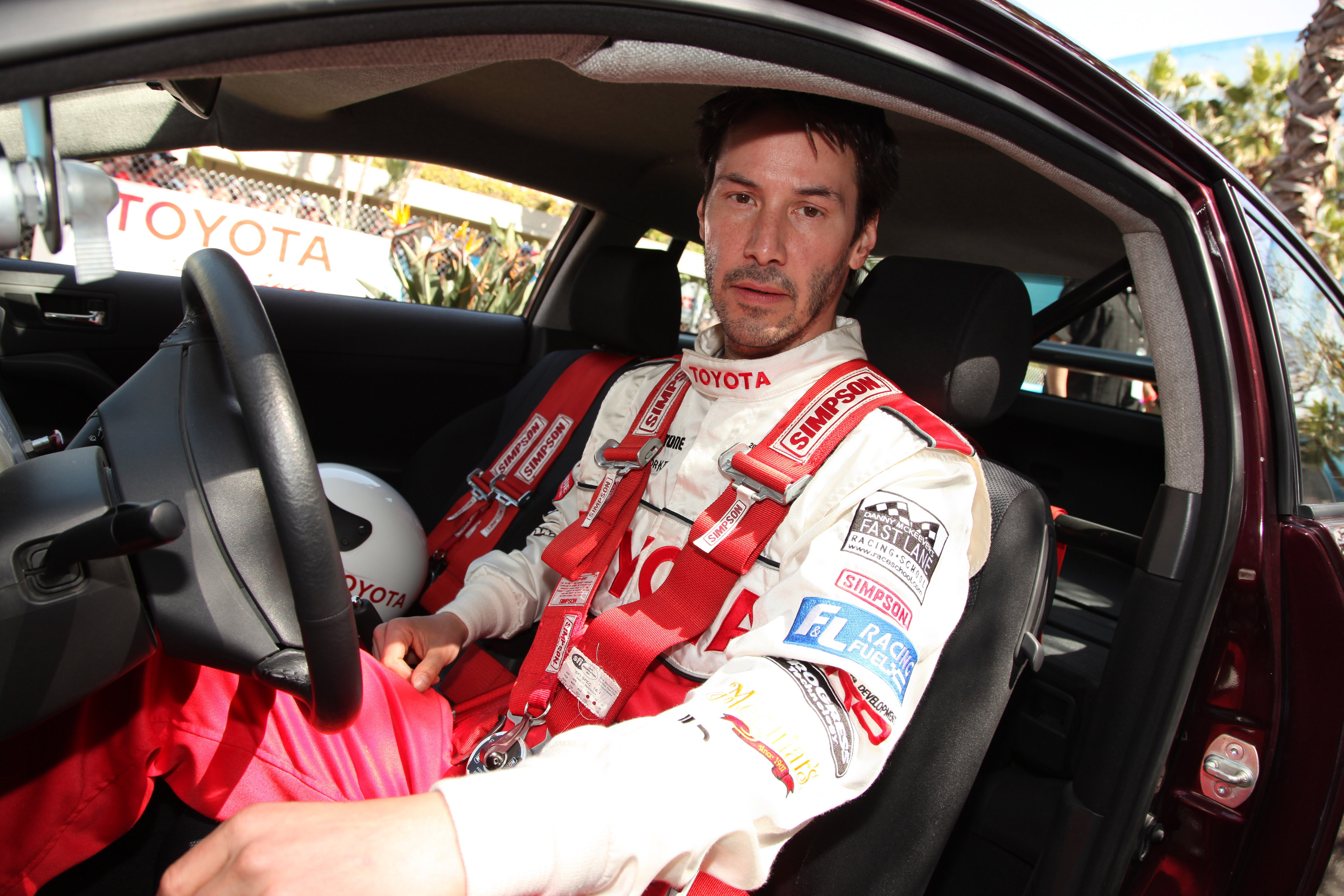 Keanu Reeves lors de la présentation par le magazine People du prix PEOPLE Pole au Toyota Grand Prix de Long Beach en Californie, le 16 avril 2010 | Source : Getty Images