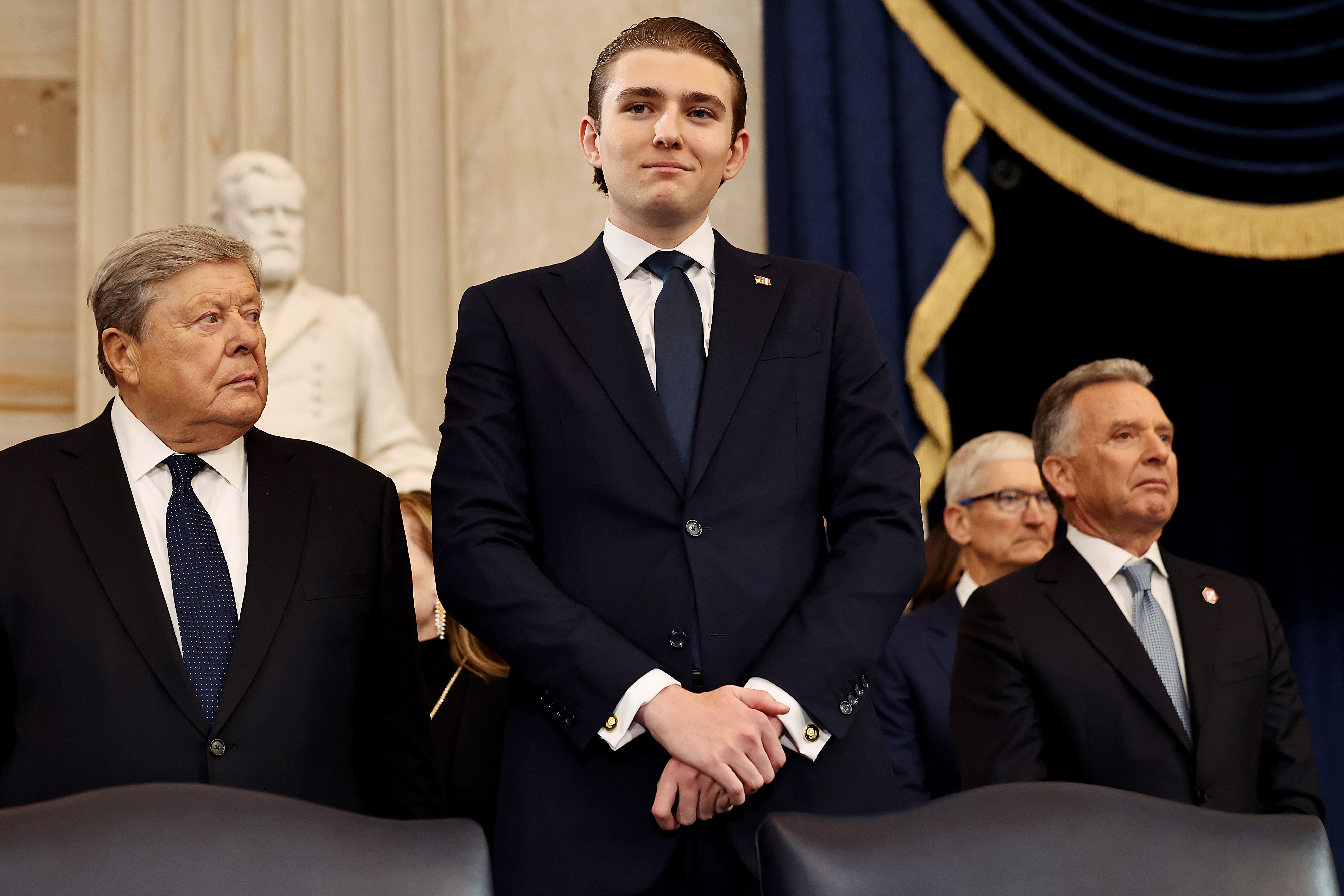 Barron Trump lors de l'investiture de Donald Trump dans la rotonde du Capitole des États-Unis, le 20 janvier 2025, à Washington, DC. | Source : Getty Images