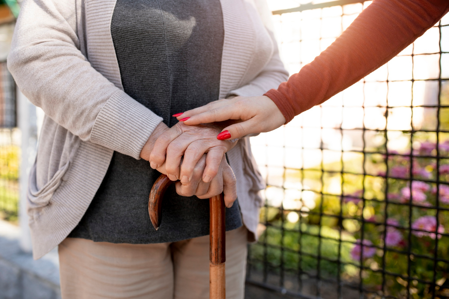 Close-up of a young woman with her grandmother | Source: Freepik