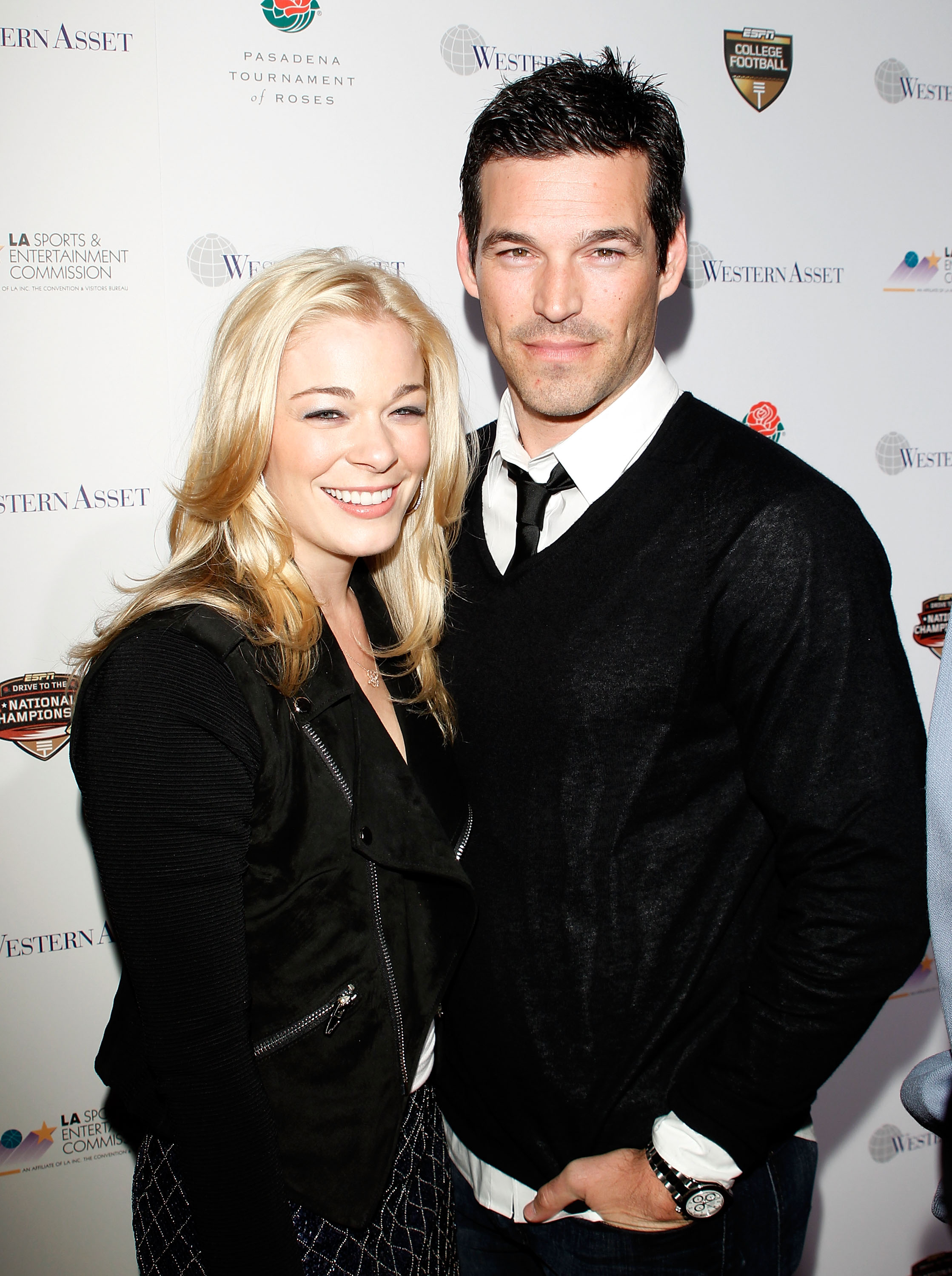 LeAnn Rimes et l'acteur à la soirée officielle du championnat national BCS 2010 le 6 janvier à Pasadena, en Californie. | Source : Getty Images