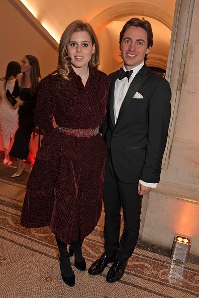 La princesse Beatrice d'York et Edoardo Mapelli Mozzi assistent au Gala du portrait 2019 | Photo: Getty Images