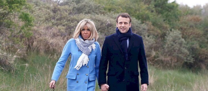 Emmanuel et Brigitte Macron profitant du grand air. l Source: Flickr