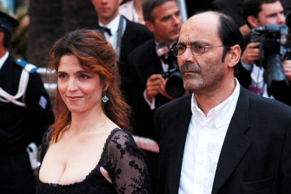 Jean Pierre Bacri et Agnes Jaoui lors du Festival de Cannes 2004 - "De Lovely" - Première. | Photo : Getty Images