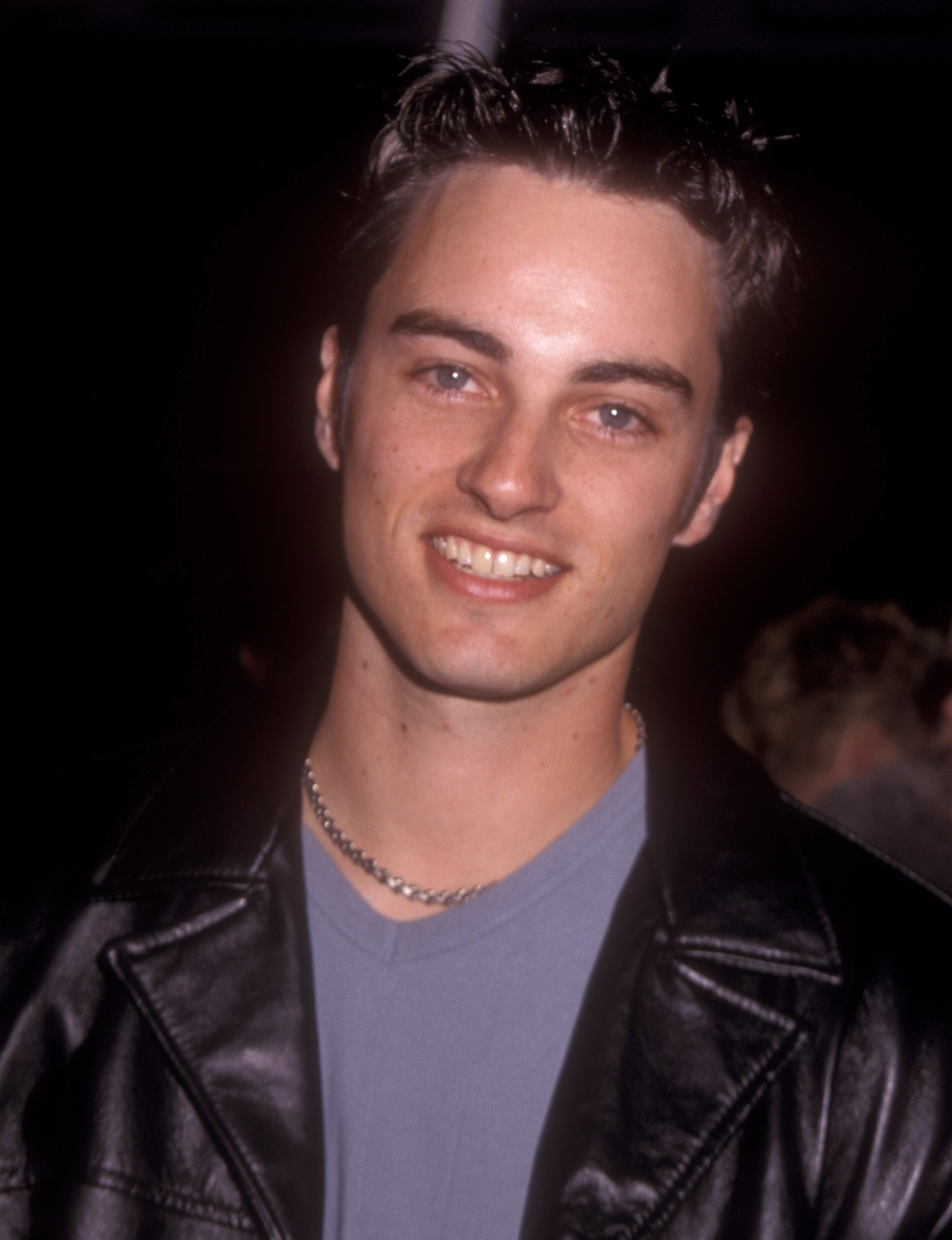 Kerr Smith lors de la première hollywoodienne du film « Go » au Cinerama Dome à Hollywood, Californie, le 7 avril 1999 | Source : Getty Images