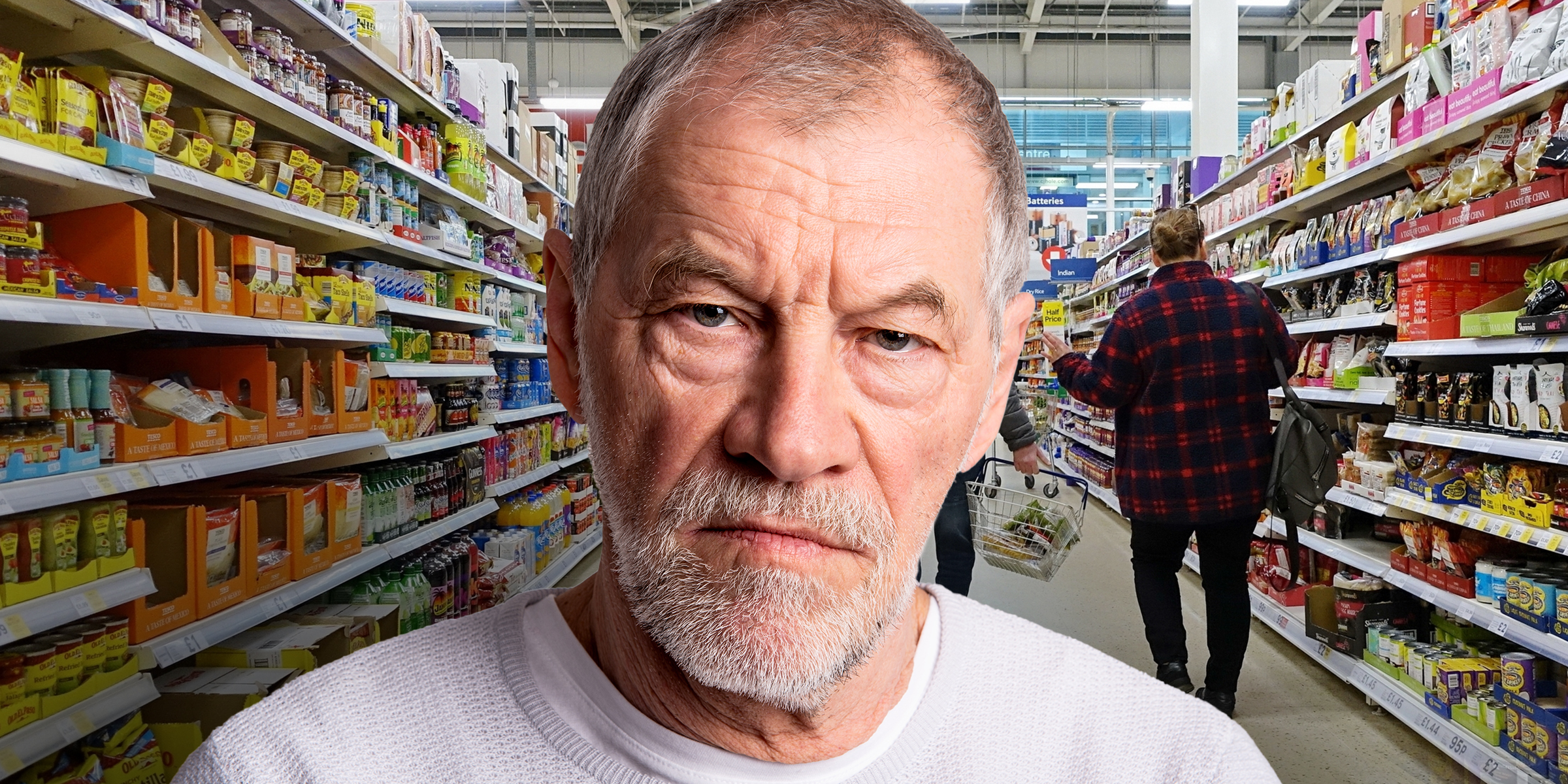 Un homme en colère photographié dans un super marché | Source : Shutterstock