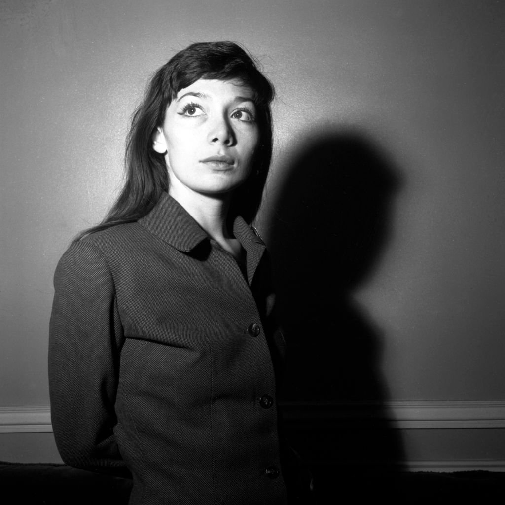 Portrait de Juliette Gréco, en décembre 1955. І Source : Getty Images