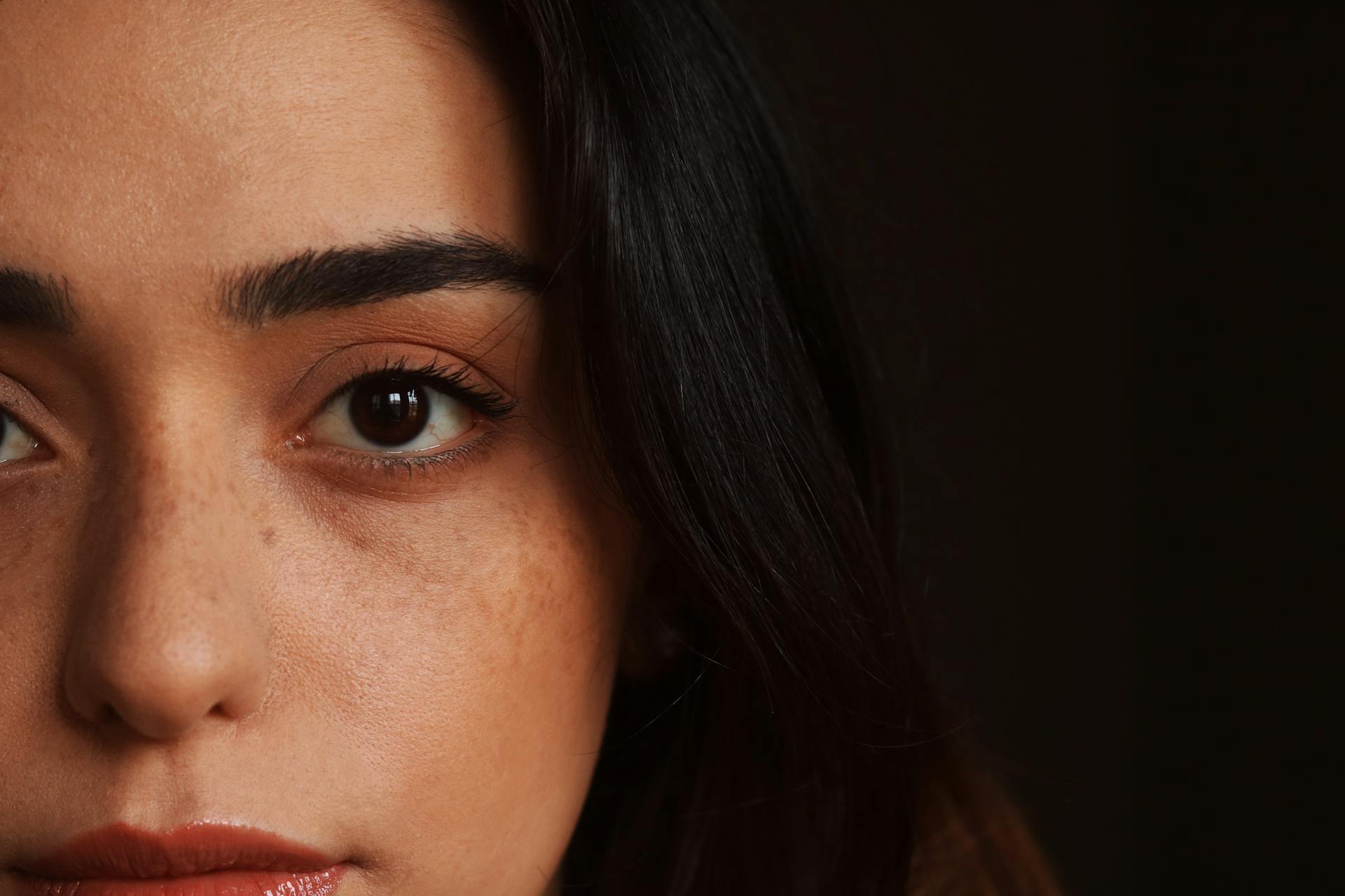 Gros plan sur le visage d'une femme | Source : Pexels