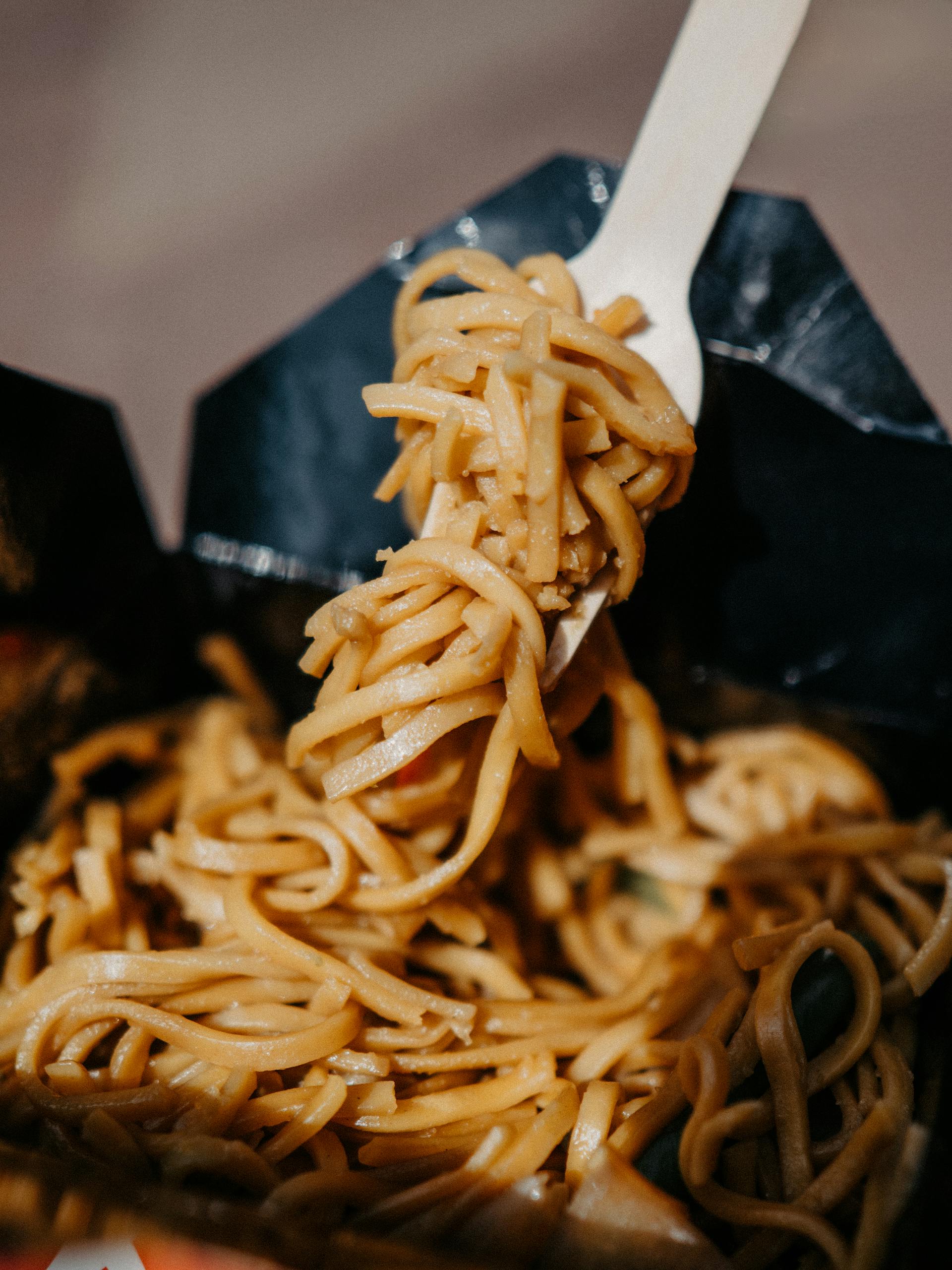 Un gros plan de nouilles | Source : Pexels