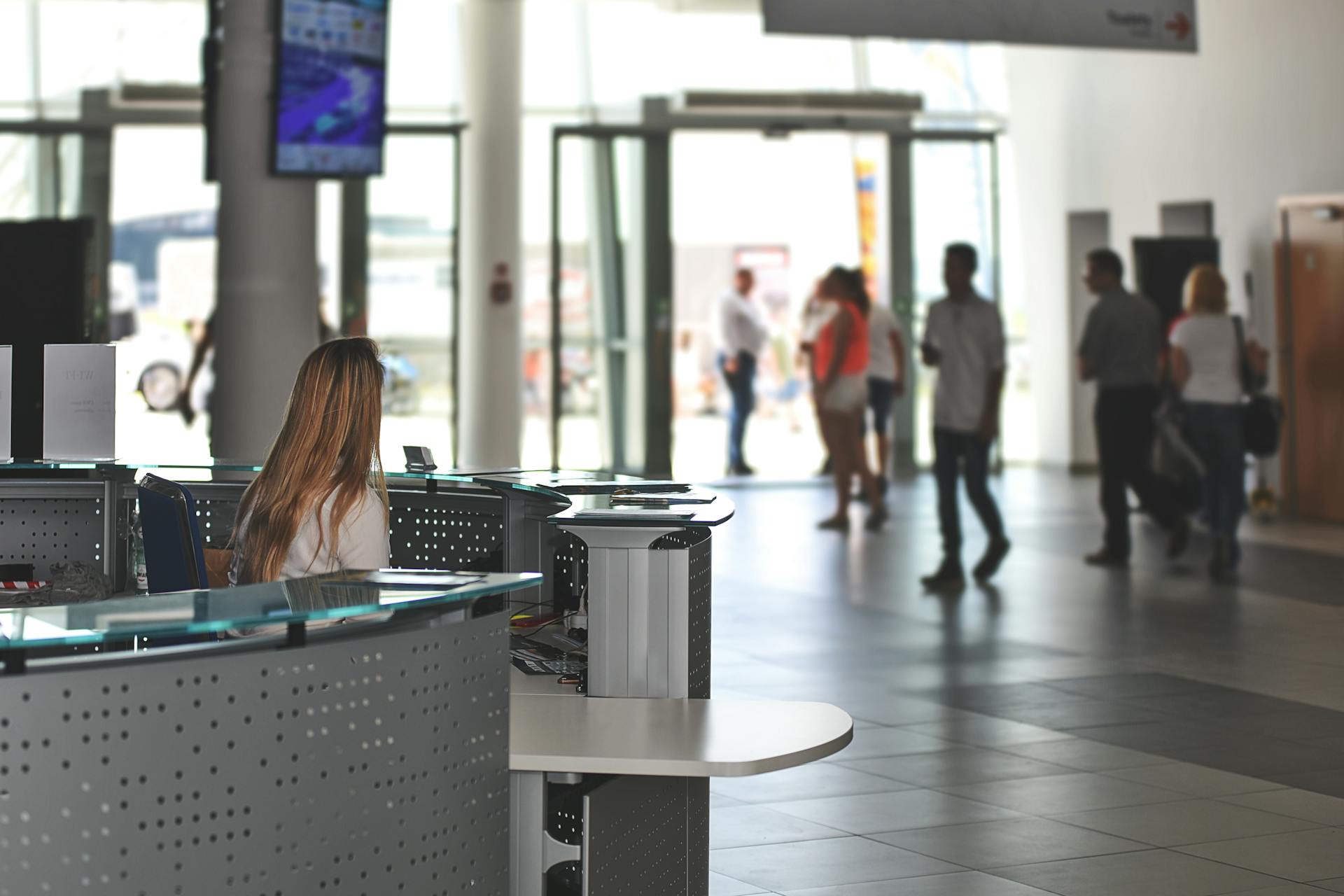 Une zone de réception de bureau | Source : Pexels