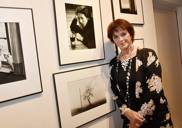 Anny Duperey à Voz Galerie à Paris le 7 novembre 2018 à Paris, France. | Photo : Getty Images