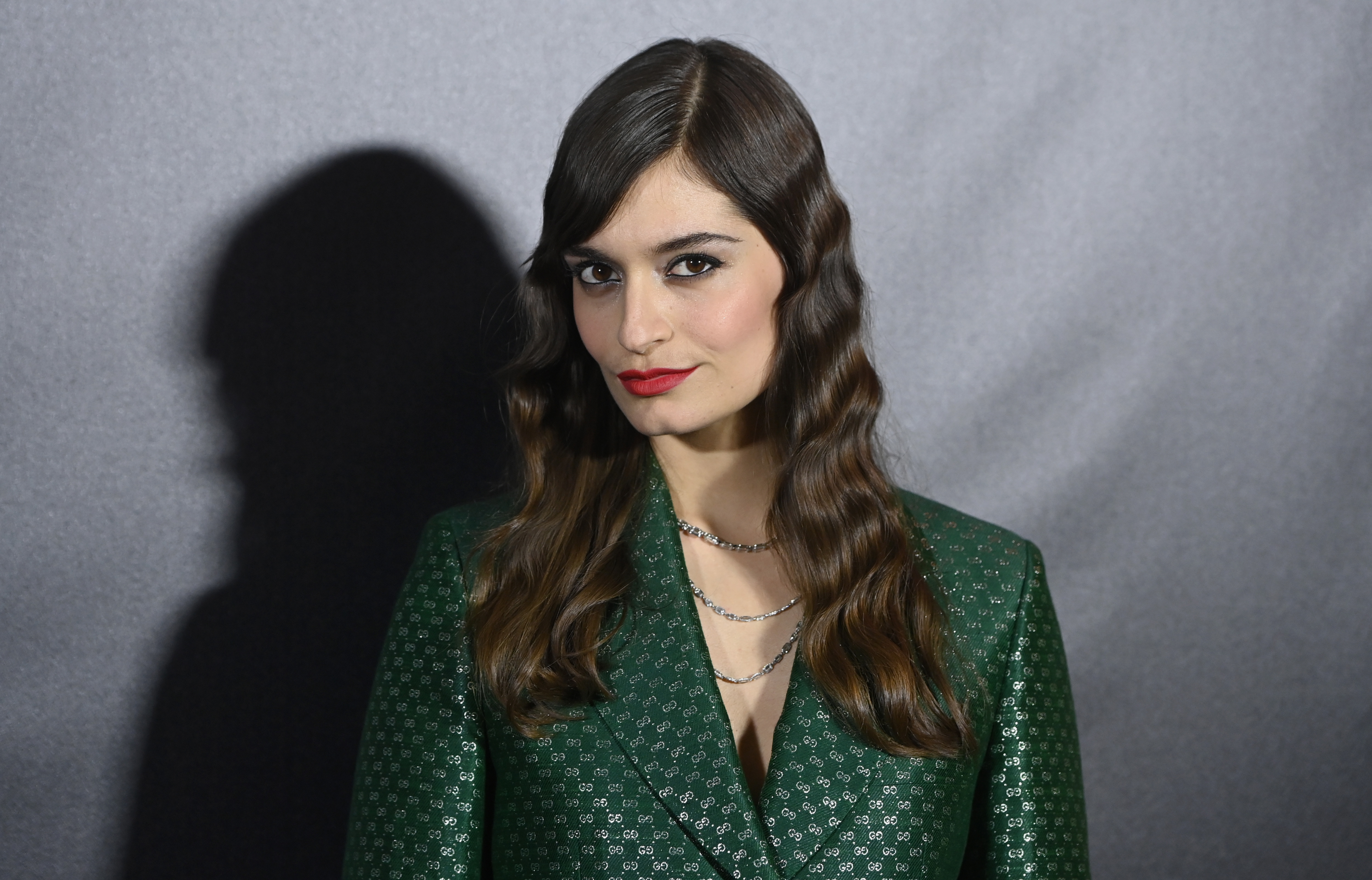 Clara Luciani au photocall lors du 74ème Festival de Cannes le 09 juillet 2021 à Cannes, France. | Source : Getty Images