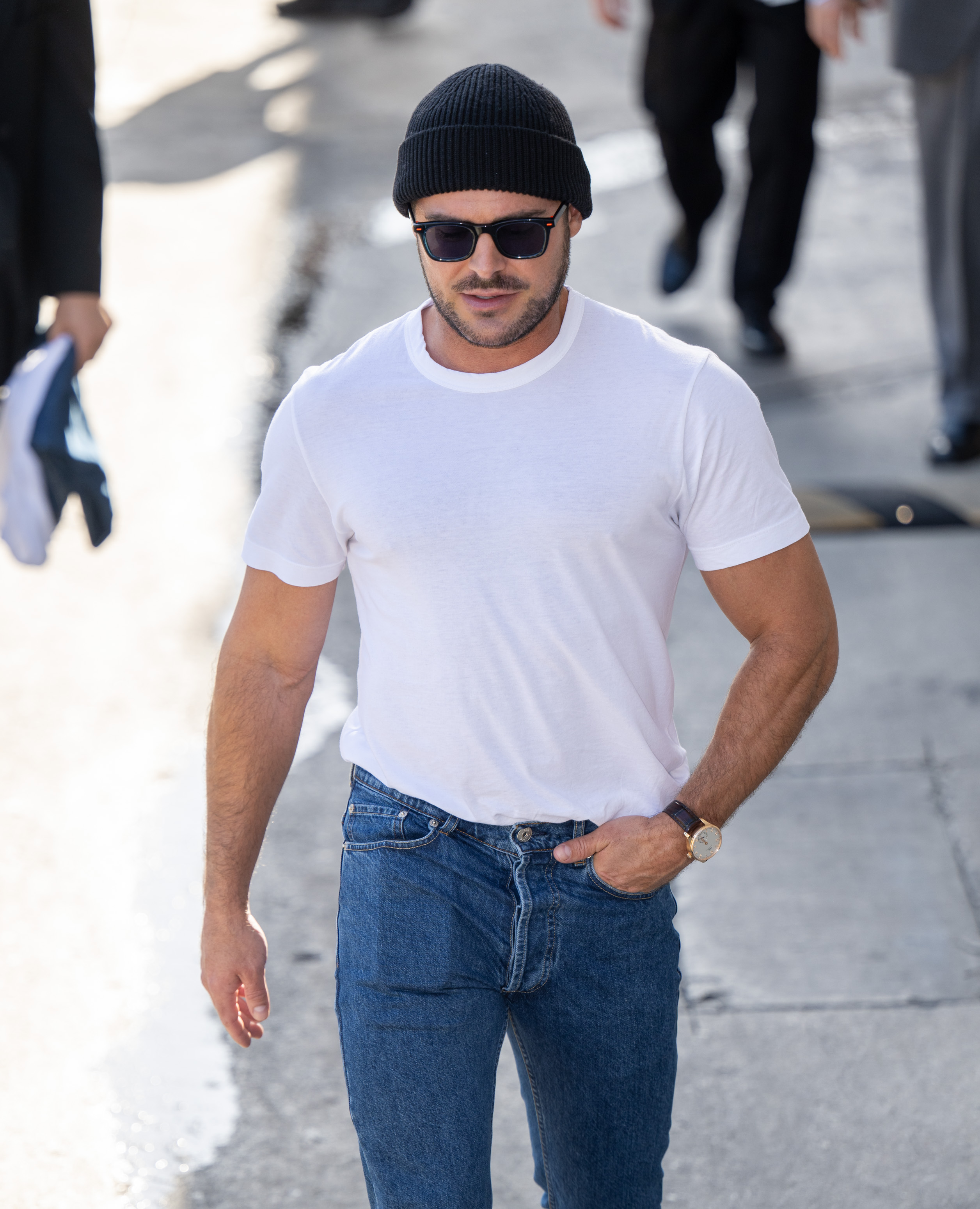 Zac Efron vu en train d'arriver à "Jimmy Kimmel Live !" à Los Angeles, Californie, le 20 juin 2024 | Source : Getty Images