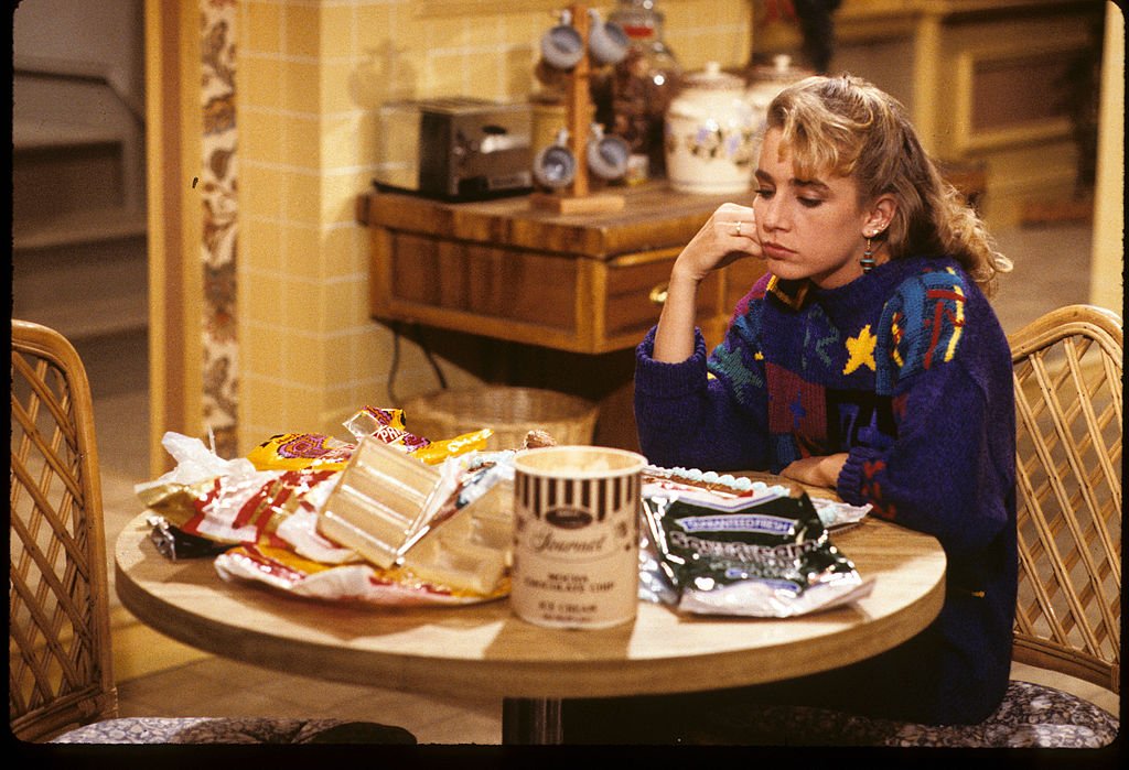 Dana Plato sur le plateau de "Diff'rent Strokes" | Photo : Getty Images