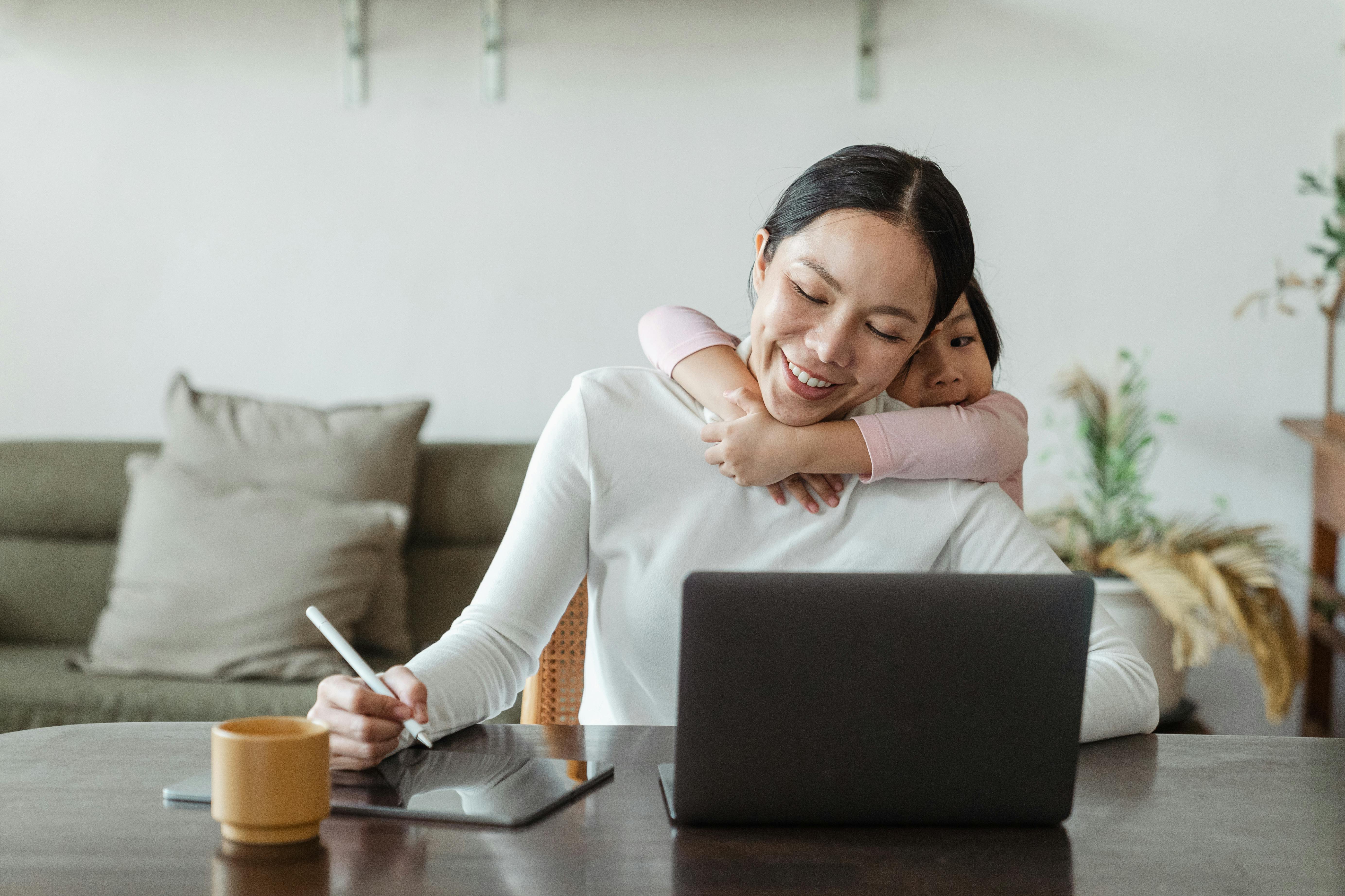 Une mère au foyer et sa fille | Source : Pexels