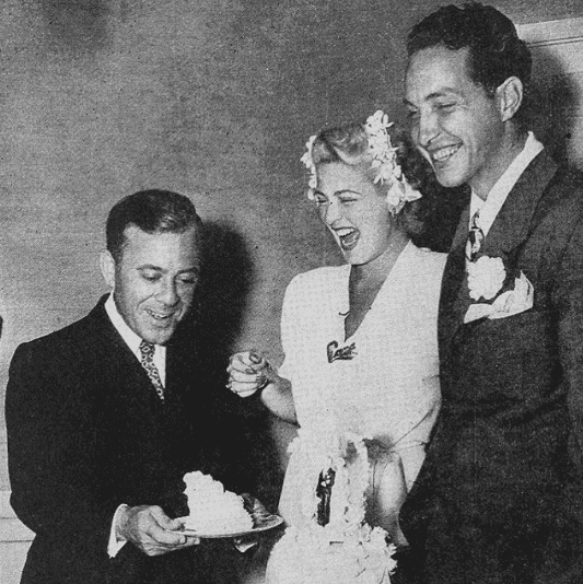 Lana Turner and Stephen Crane being married in Las Vegas. | Source: Getty Images