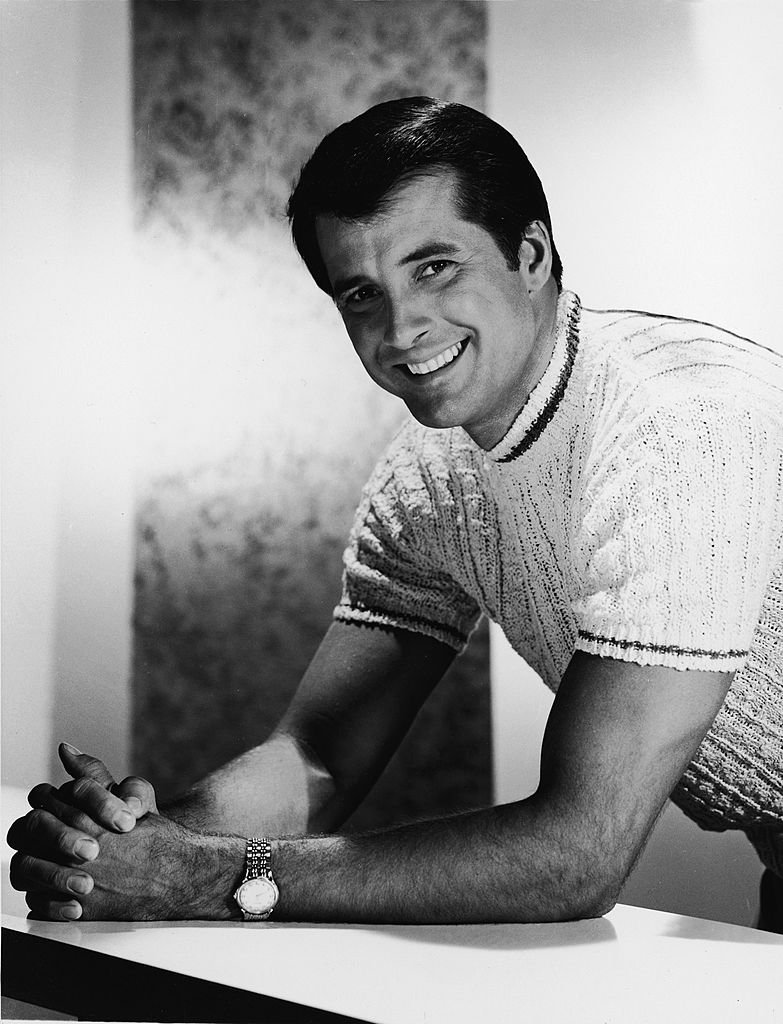 Portrait promotionnel de l'acteur américain Lyle Waggoner, vers 1969. | Photo : Getty Images