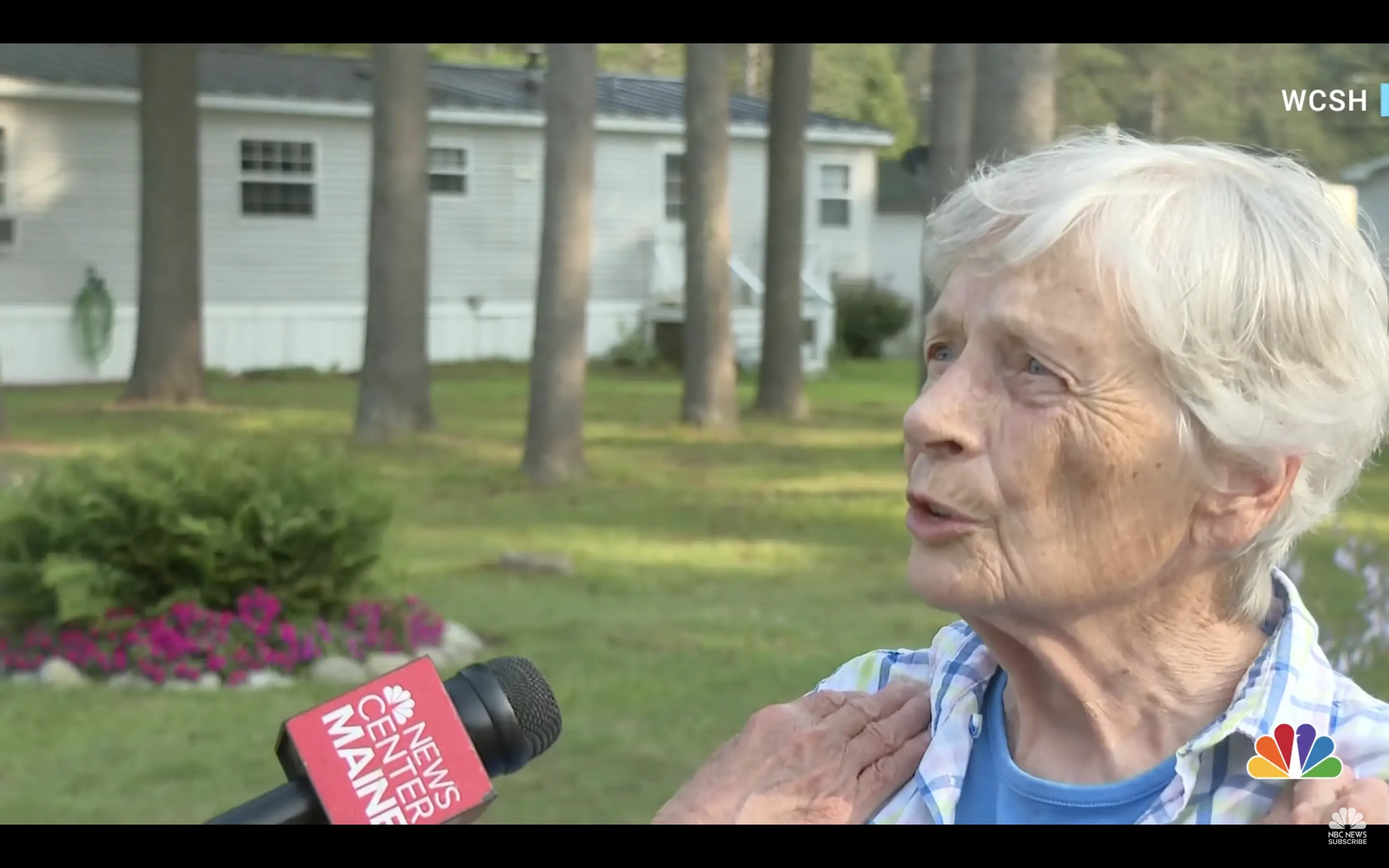 Marjorie Perkins explique comment elle a dû se protéger de l'intrus. | Source : Youtube.com/NBC News