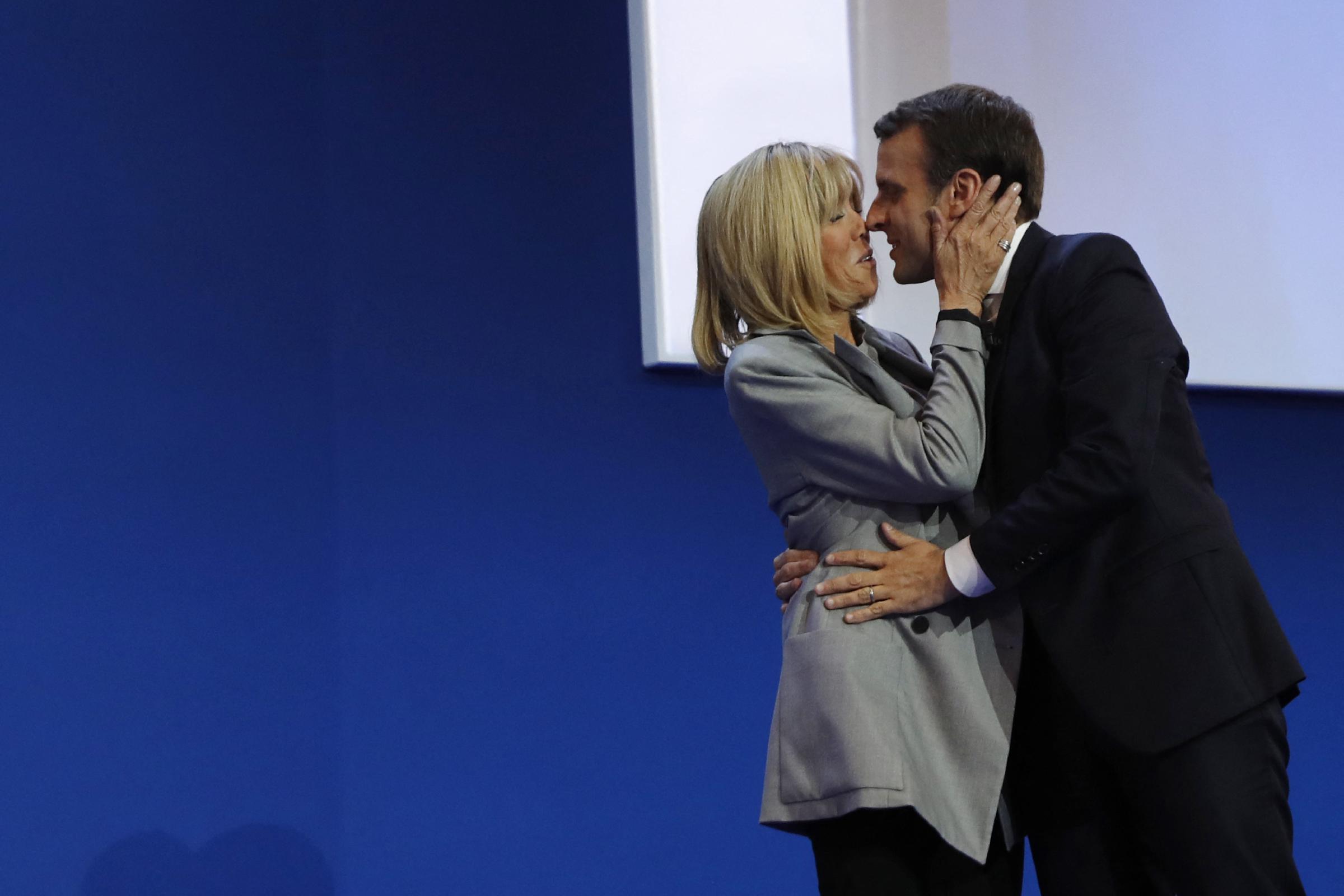 En 2017, Brigitte a également évoqué avec franchise leur parcours. Elle a réfléchi à l'importance des décisions qu'ils avaient prises des années auparavant - des décisions qui avaient modifié la vie de toutes les personnes impliquées, y compris ses enfants. Pour elle, s'engager dans cette relation n'avait pas été pris à la légère, mais elle le considérait comme nécessaire à son propre épanouissement.