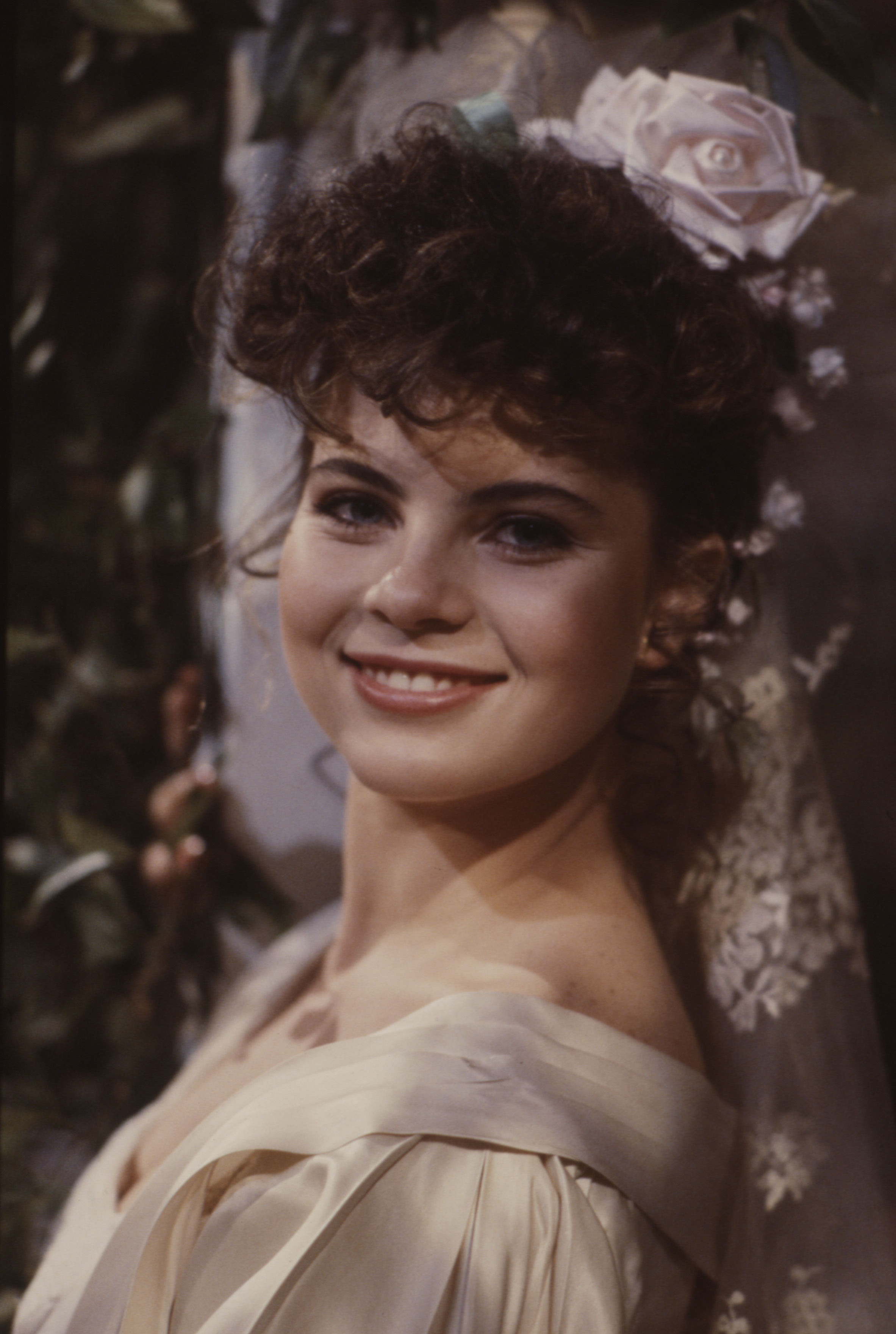 Yasmine Bleeth dans "L'espoir de Ryan" en 1985. | Source : Getty Images