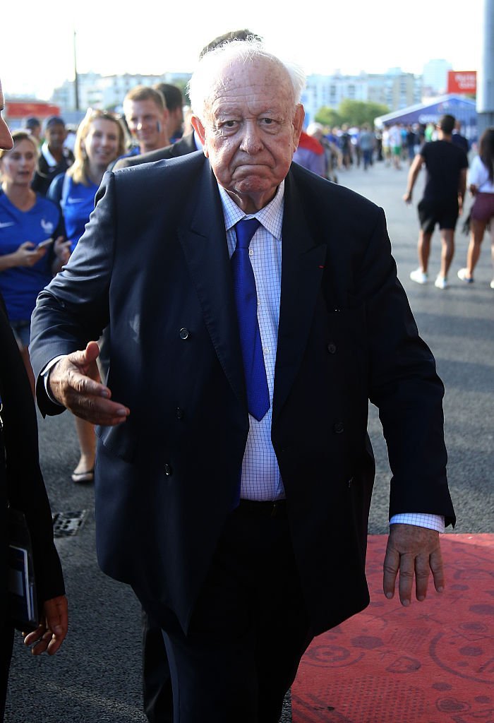 Jean-Claude Gaudin assiste à la demi-finale de l'UEFA Euro 2016 entre l'Allemagne et la France au Stade Vélodrome le 7 juillet 2016 à Marseille, France. | Photo : Getty Images