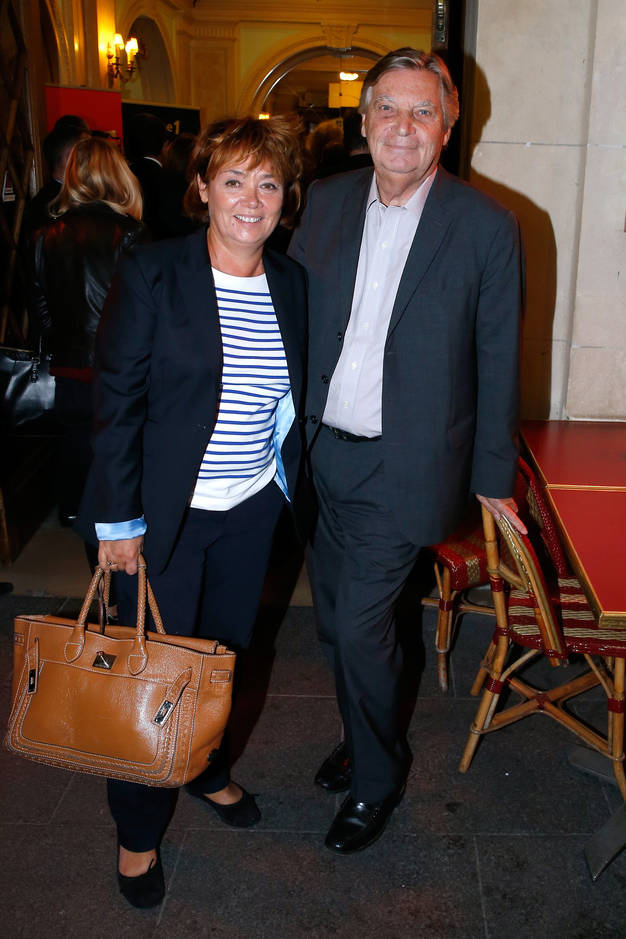 Patrice Duhamel et Nathalie Saint-Cricq assistent à "Le Mensonge" : pièce de théâtre. Le 14 septembre 2015 au Théâtre Edouard VII à Paris, France. | Source : Getty Images