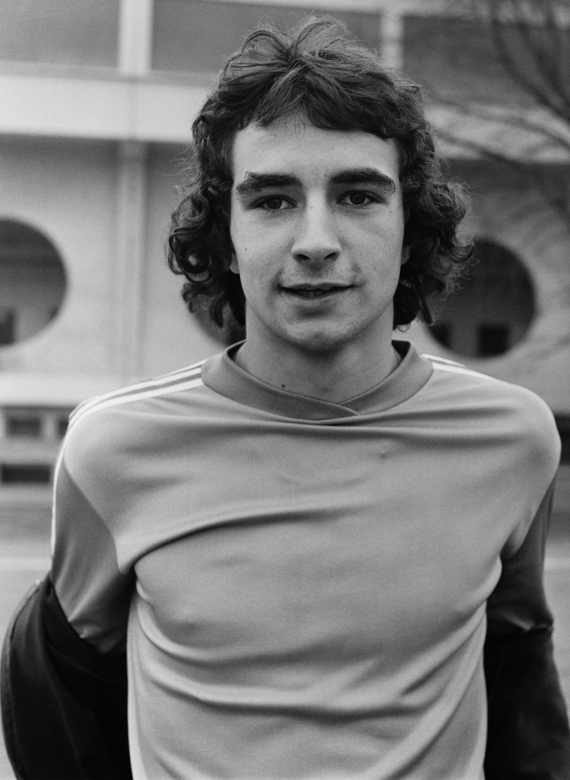 Le footballeur Dominique Rocheteau dans les années 70 | Photo : Getty Images.
