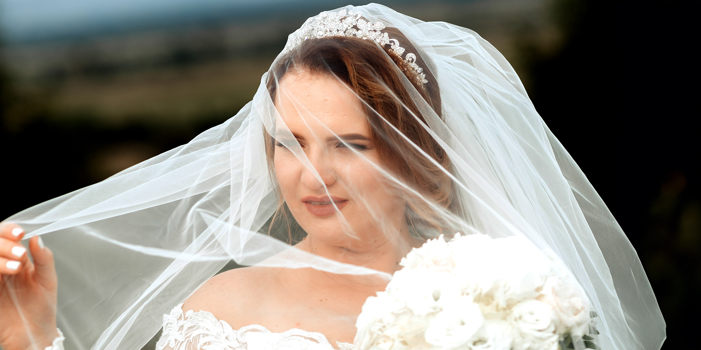 Une mariée souriante | Source : Shutterstock