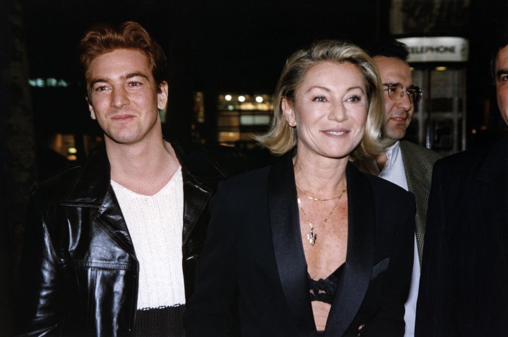 Sheila lance son nouvel album en compagnie de son fils Ludovic au Queen à Paris le 12 janvier 1998, France. І Source : Getty Images