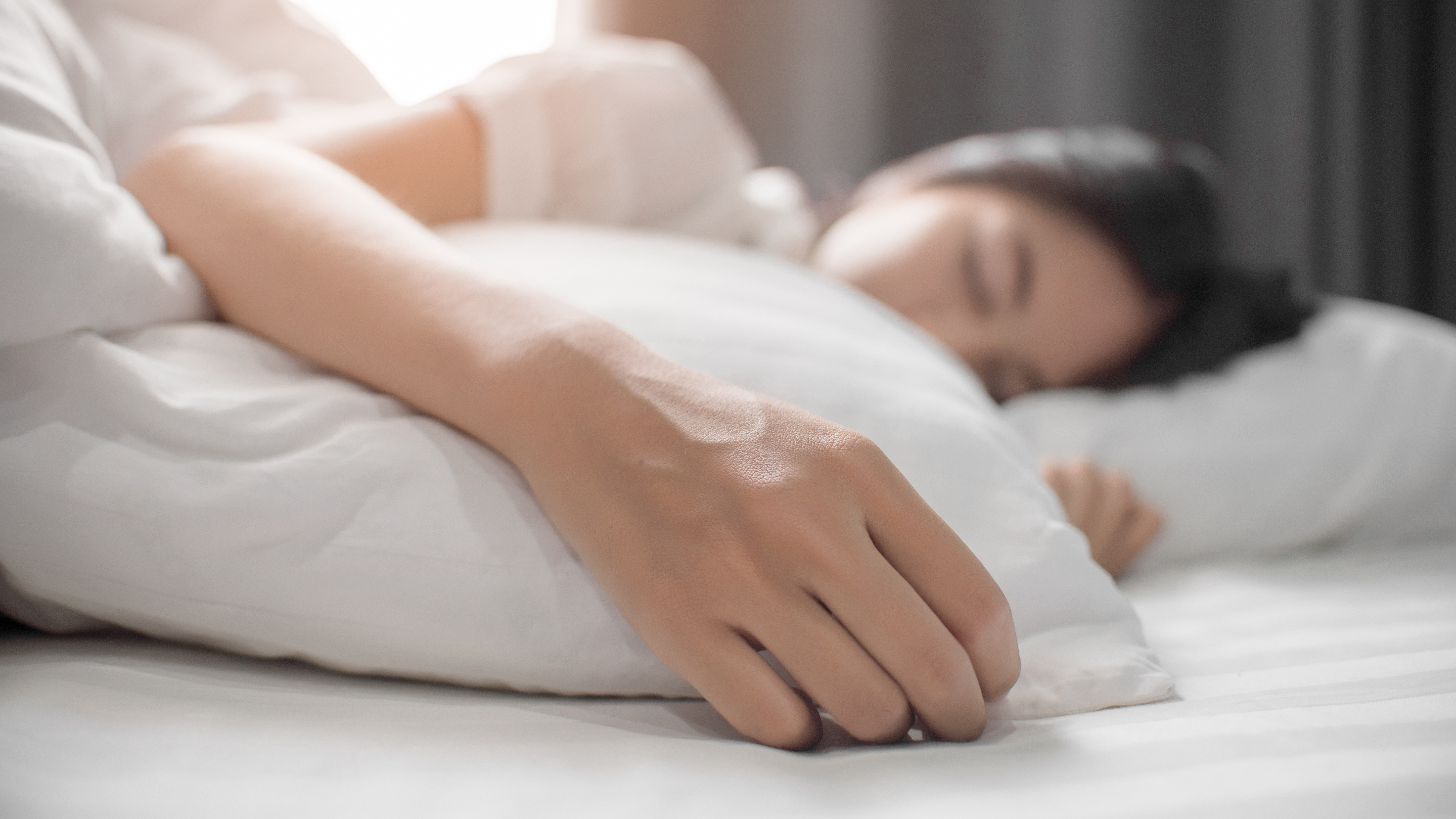 Une femme qui dort | Source : Shutterstock