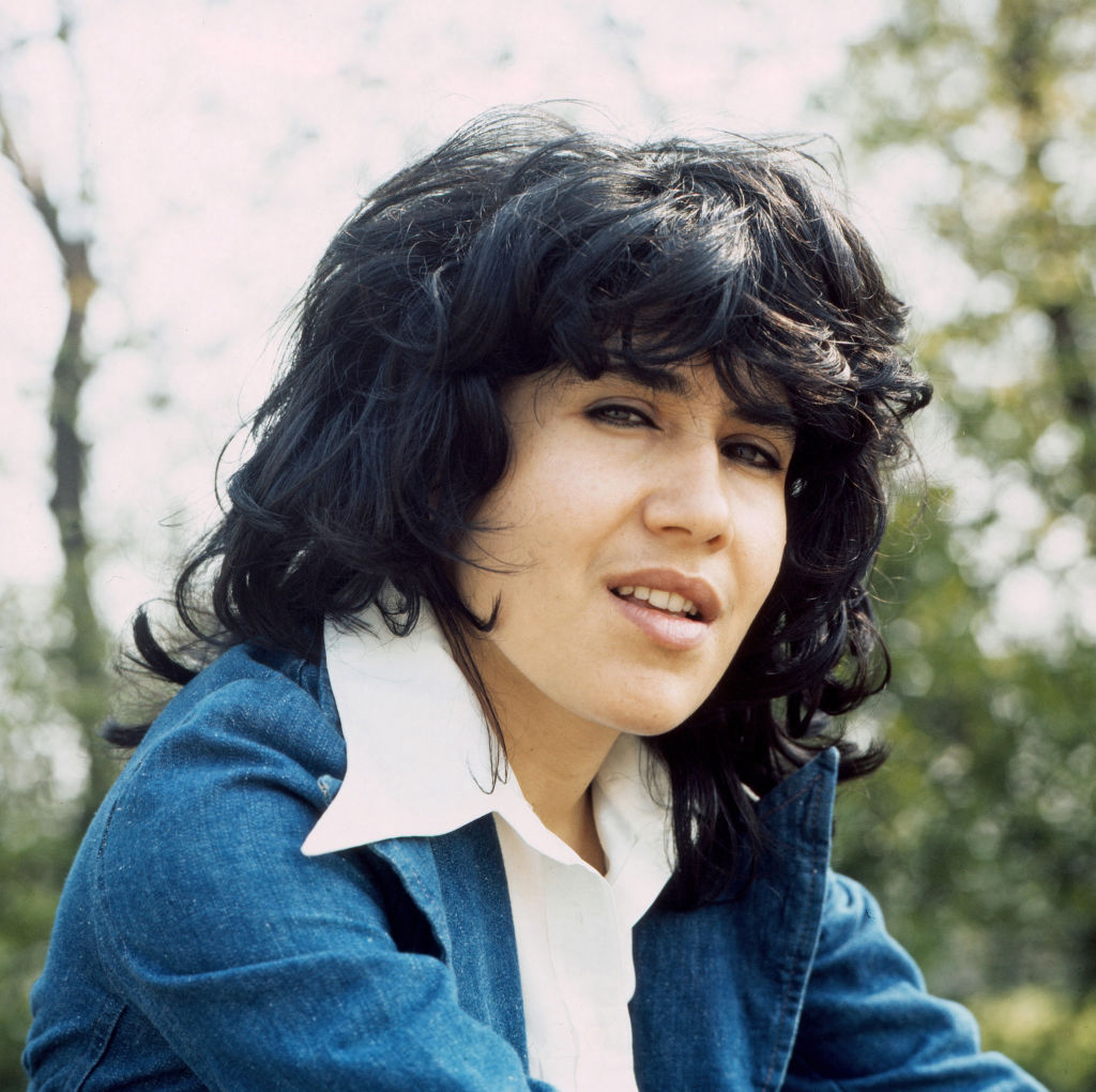 Esther Galil, chanteuse et compositrice israélienne, Allemagne vers 1974 | Source : Getty Images