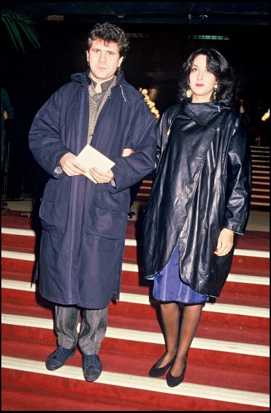 Daniel Balavoine et sa femme Sabine aux Victoires de la musique en 1985. | Photo : Getty Images