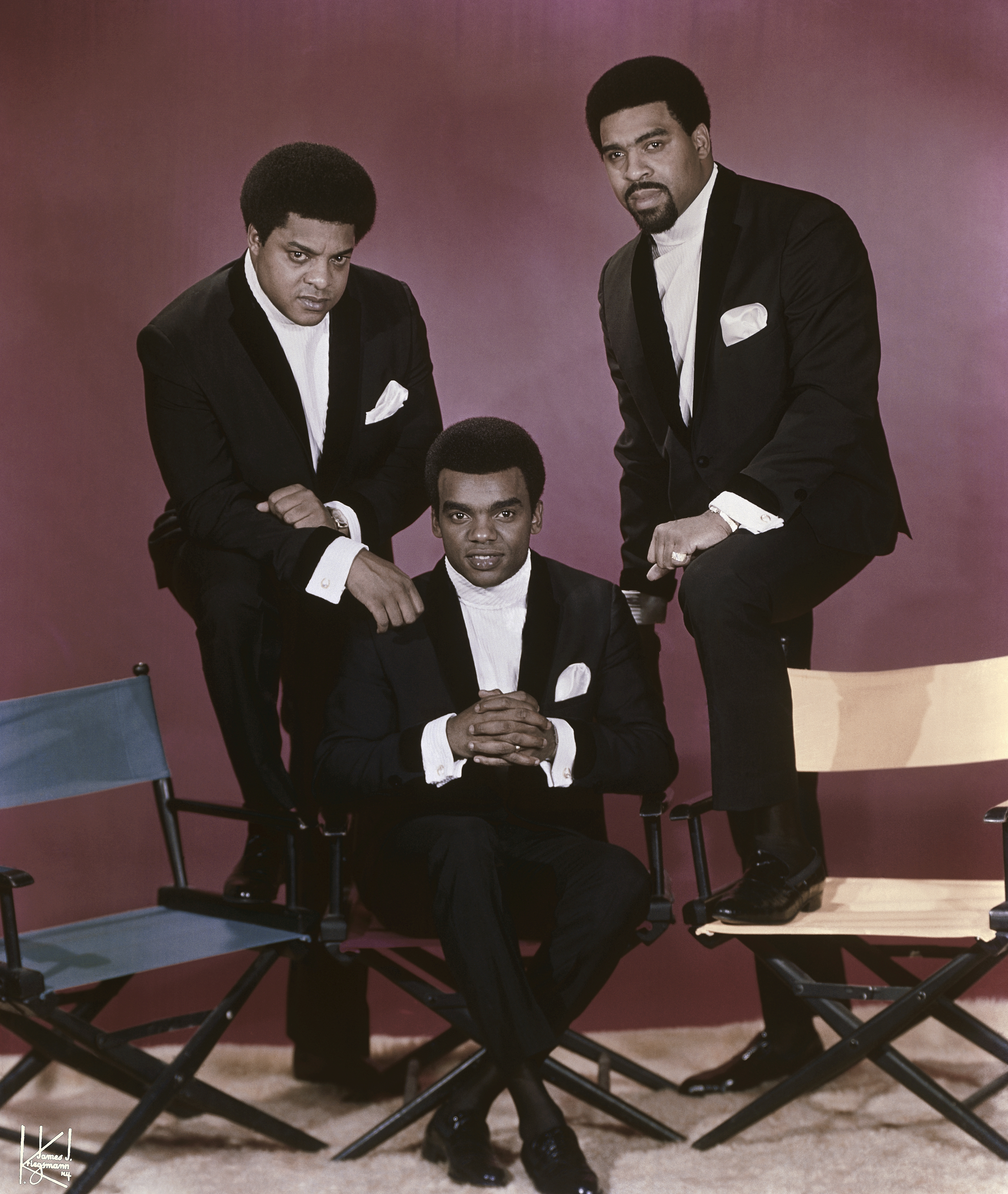 O'Kelly, Ronald et Rudolph Isley posant pour une photo à New York en 1969 | Source : Getty Images