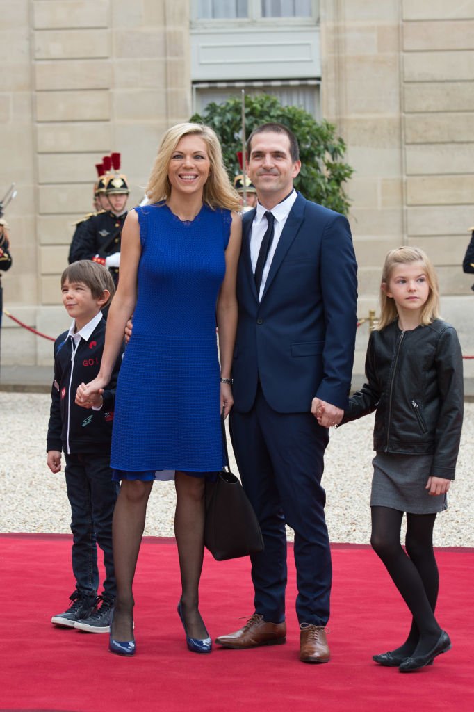 Laurence Auziere-Jourdan, son mari Guillaume Jourdan et leurs enfants | photo : Getty Images
