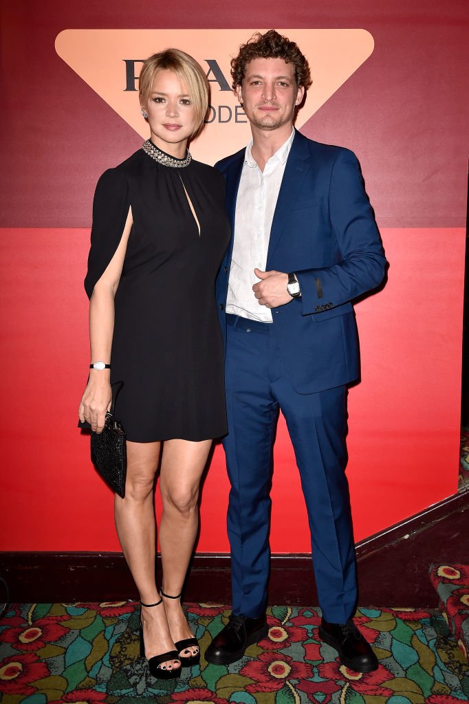 Virginie Efira et Niels Schneider assistent au dîner co-organisé par Prada et Vogue Paris le 19 janvier 2020 à Paris, France. | Photo : Getty Images